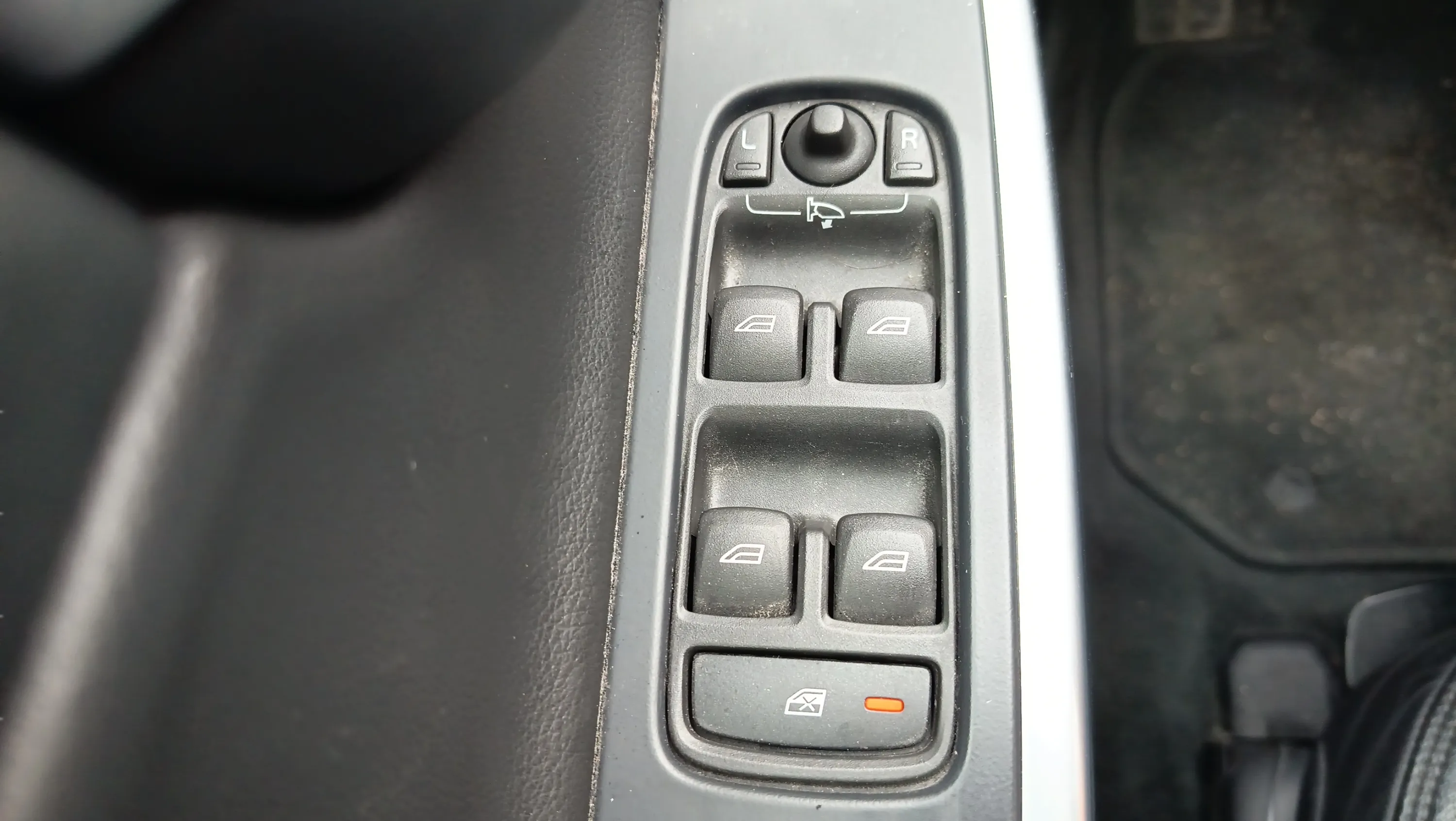 Volvo V60 2.0 T3 Kinetic - foto 14