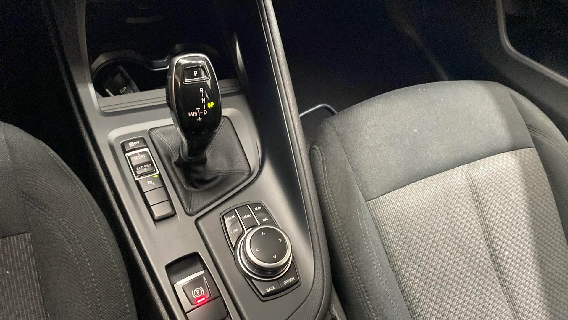 BMW X1 sDrive18d - foto 19