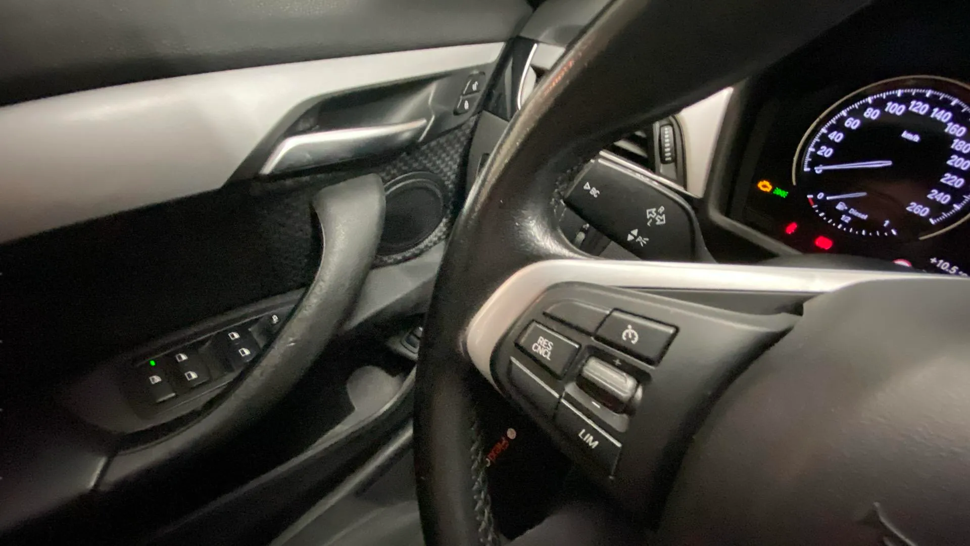 BMW X1 sDrive18d - foto 22