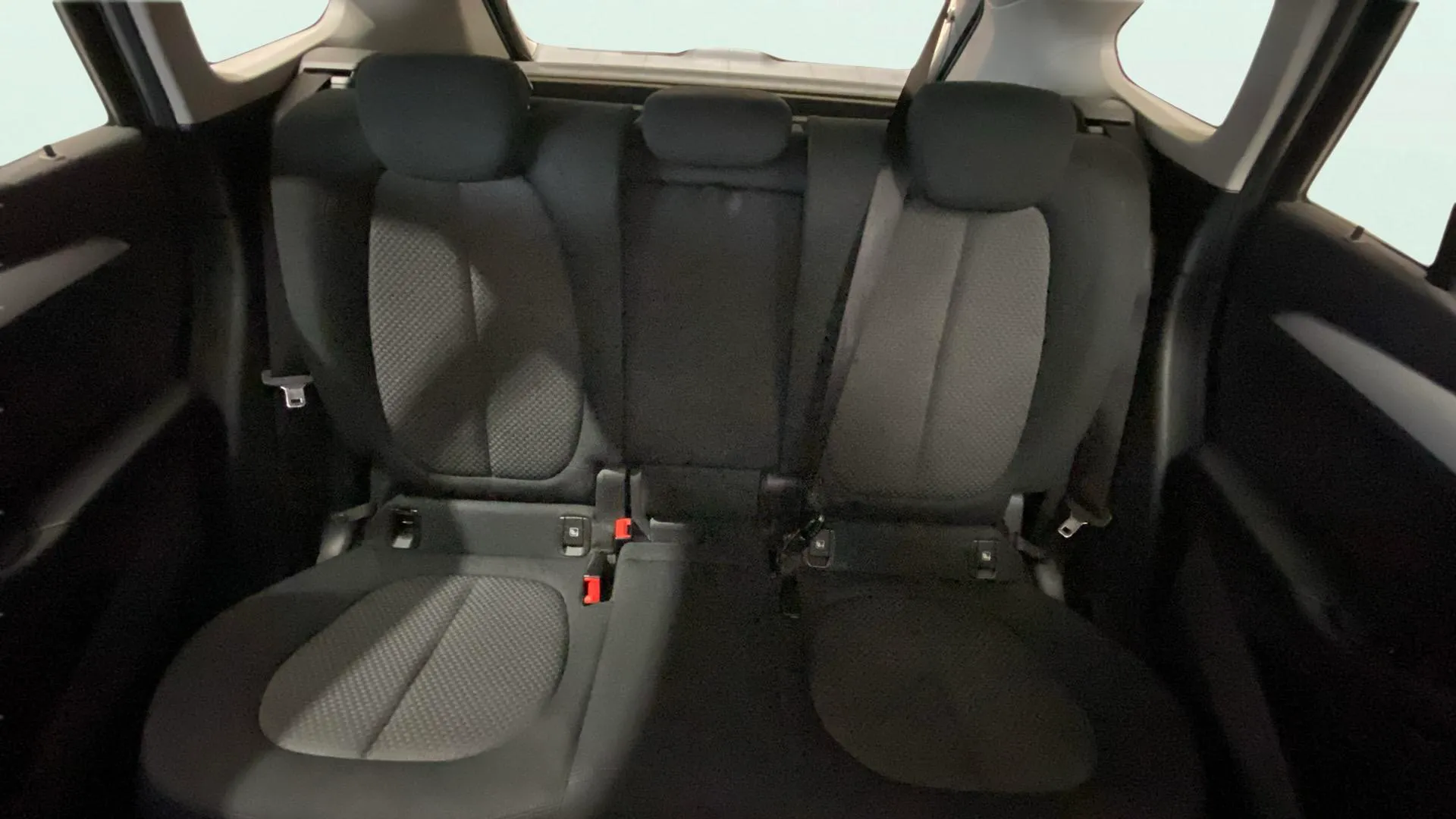 BMW X1 sDrive18d - foto 13