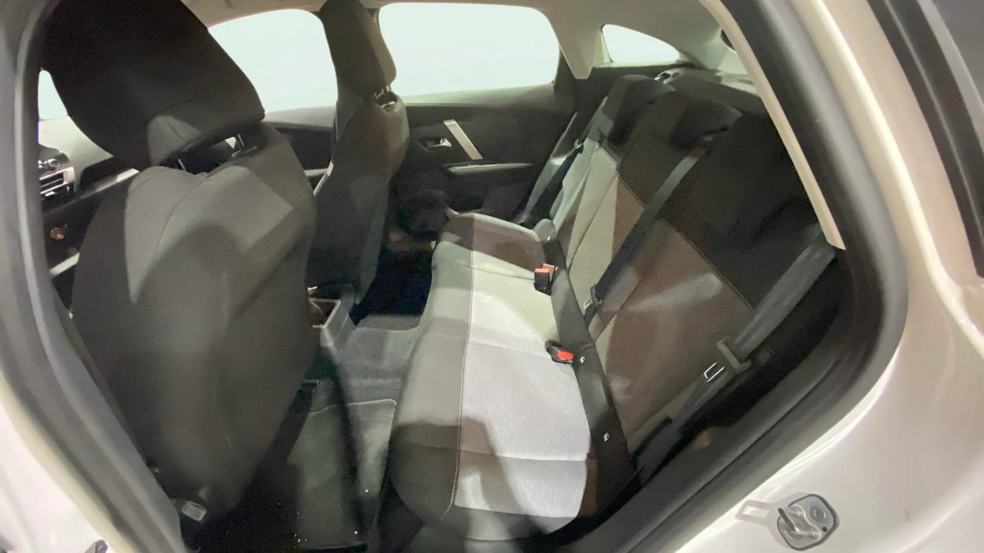 Citroën C4 BlueHDi 110 Feel - foto 12