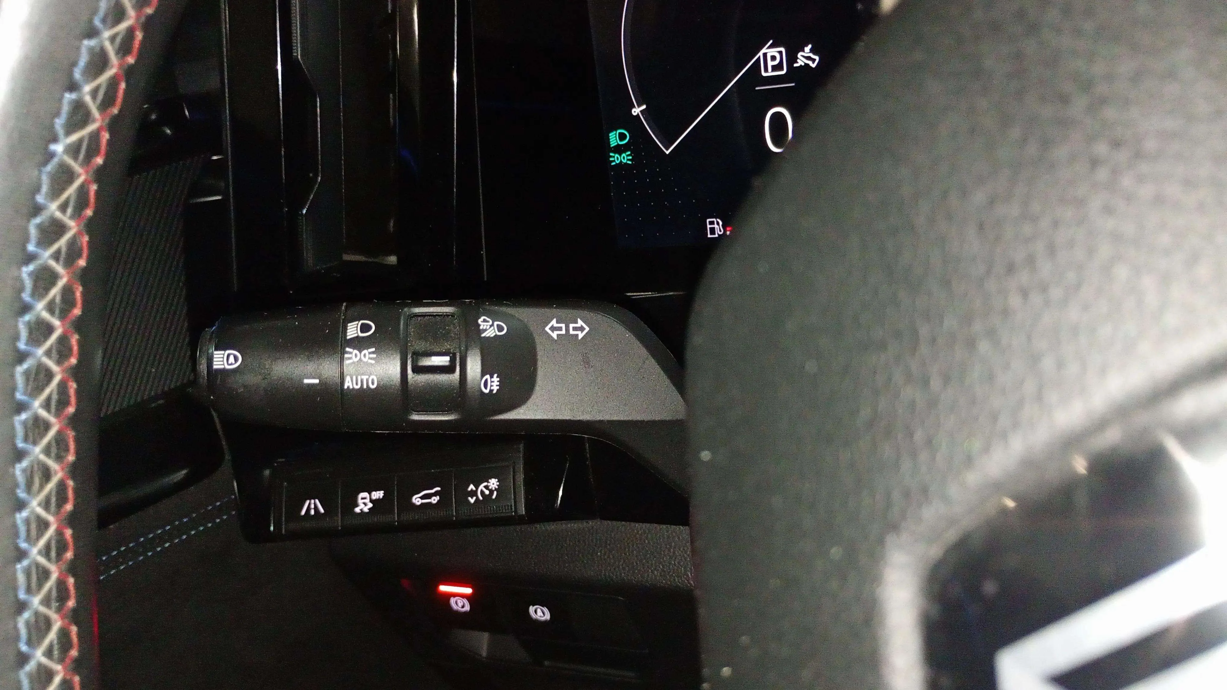 Renault Austral Techno Esprit Alpin Mild Hybrid - foto 12