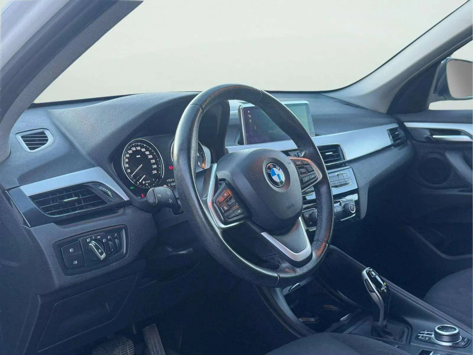 BMW X1 sDrive16d Business - foto 6