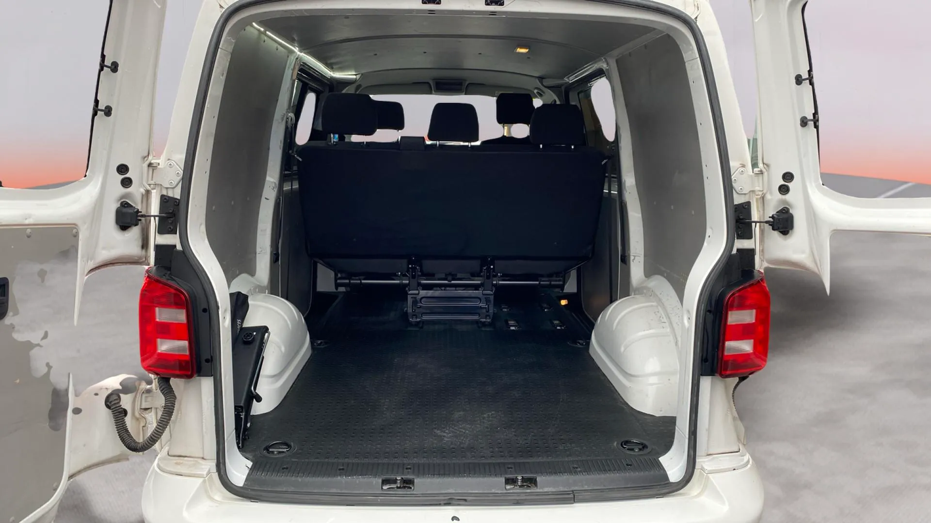 Volkswagen Transporter Kombi Corto TN 2.0 TDI BMT - foto 14
