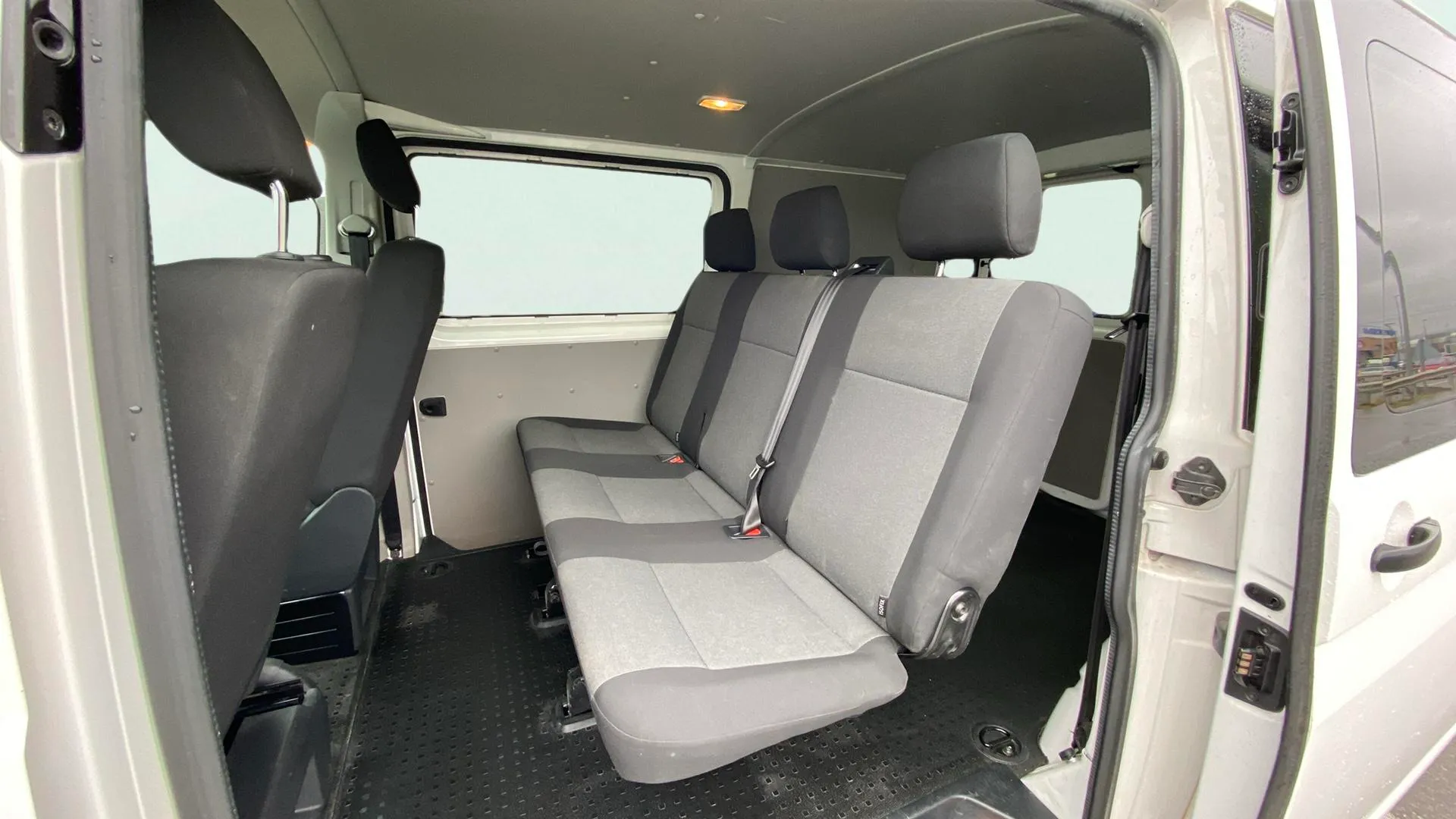 Volkswagen Transporter Kombi Corto TN 2.0 TDI BMT - foto 12