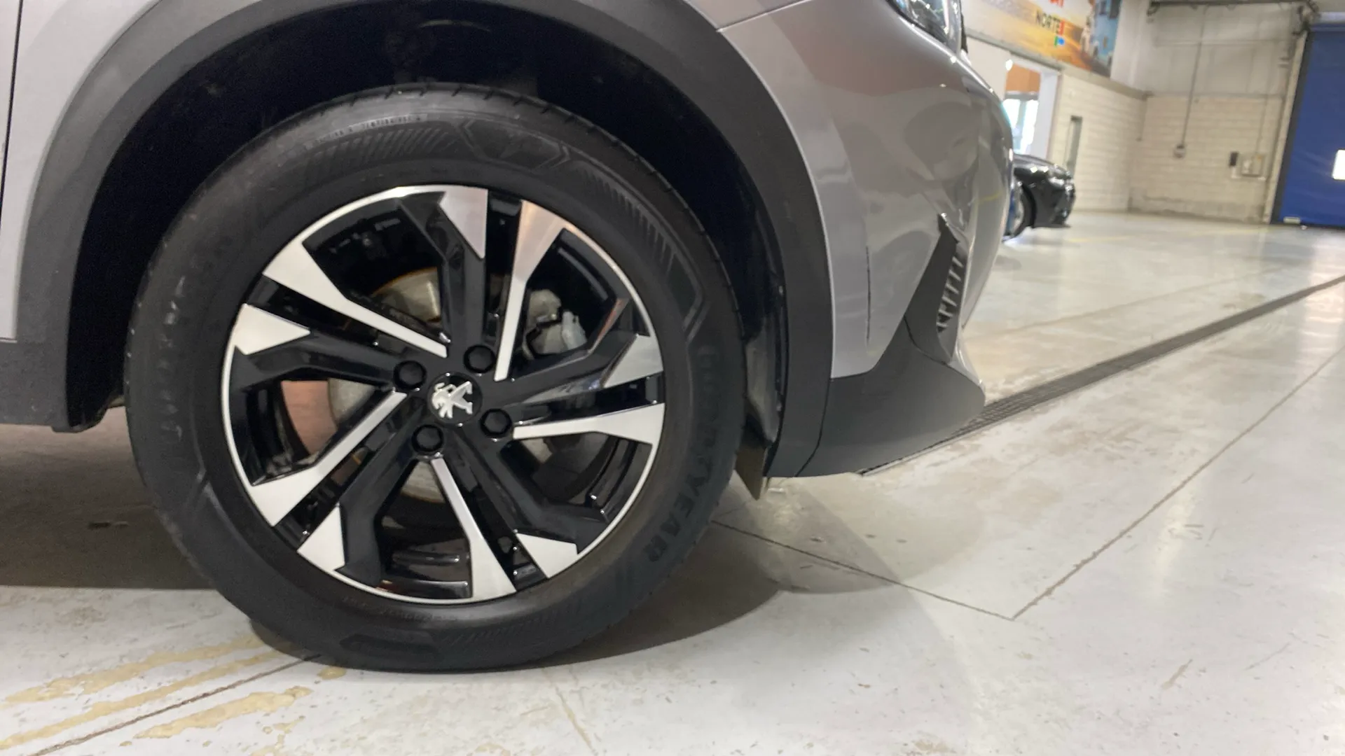 Peugeot 2008 Active Pack PureTech 130 - foto 29