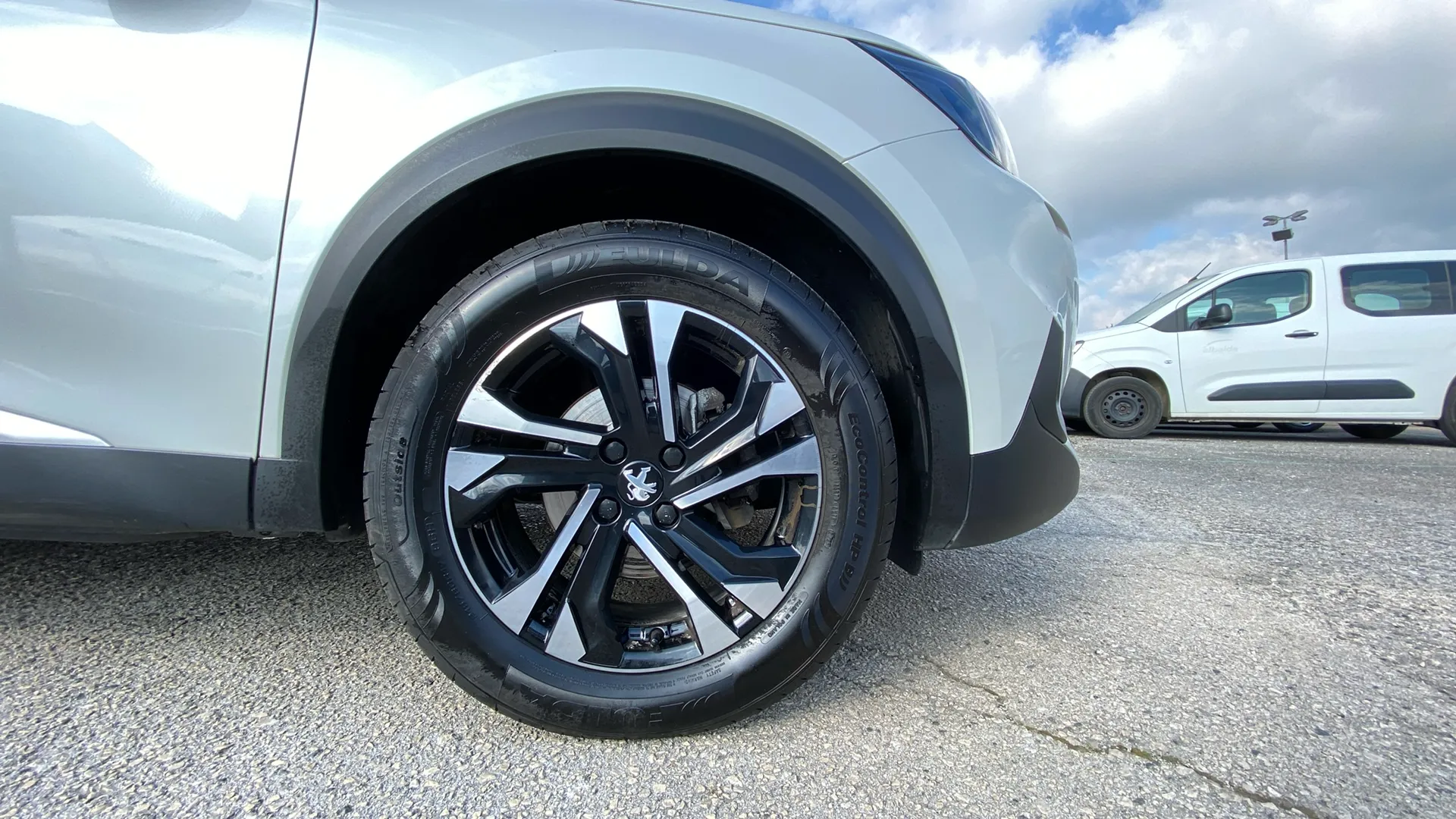 Peugeot 2008 Allure Pack PureTech 130 - foto 24