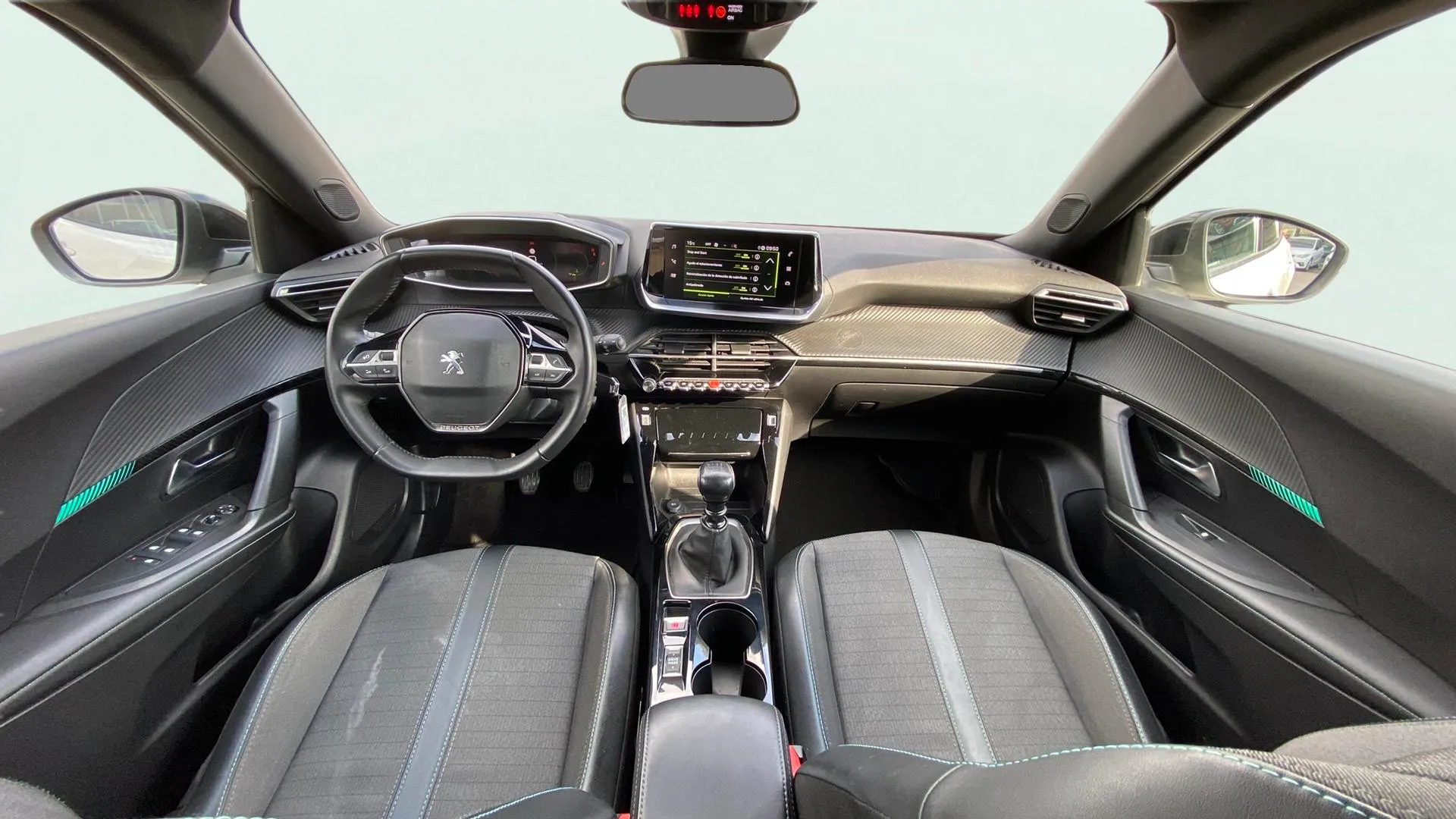 Peugeot 2008 Allure Pack PureTech 130 - foto 14