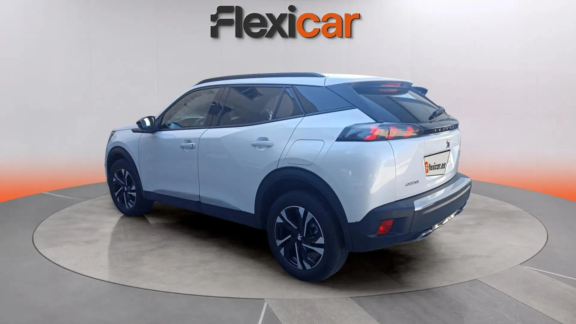 Peugeot 2008 Allure Pack PureTech 130 - foto 6