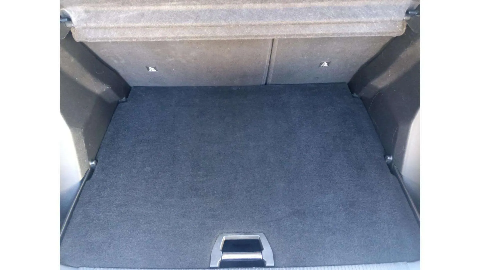 Peugeot 2008 Allure Pack PureTech 130 - foto 16