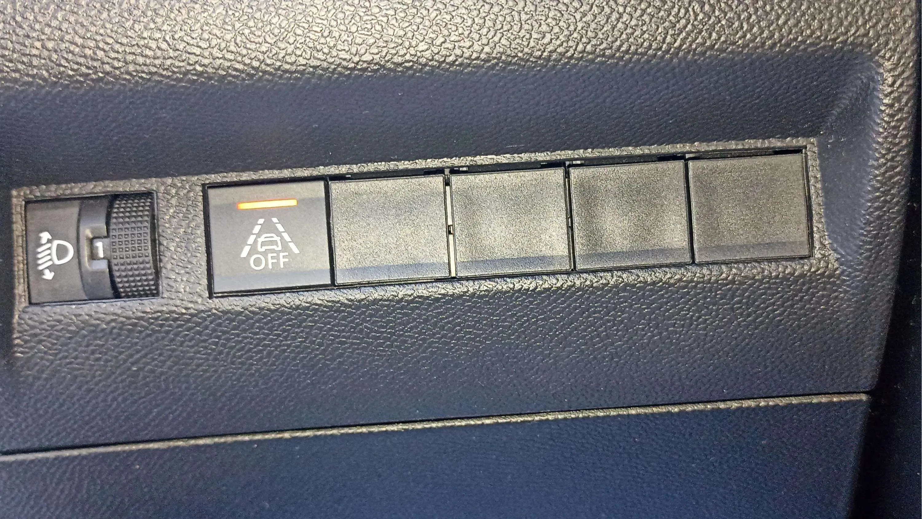 Peugeot 2008 Allure Pack PureTech 130 - foto 18