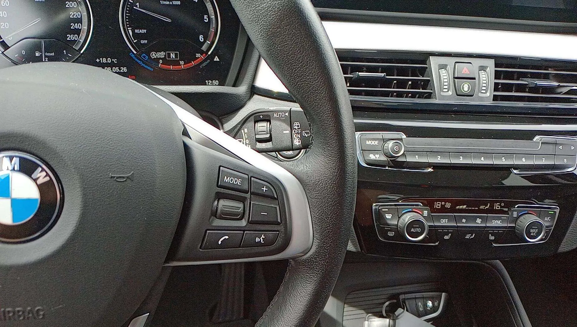 BMW X1 sDrive18d - foto 11