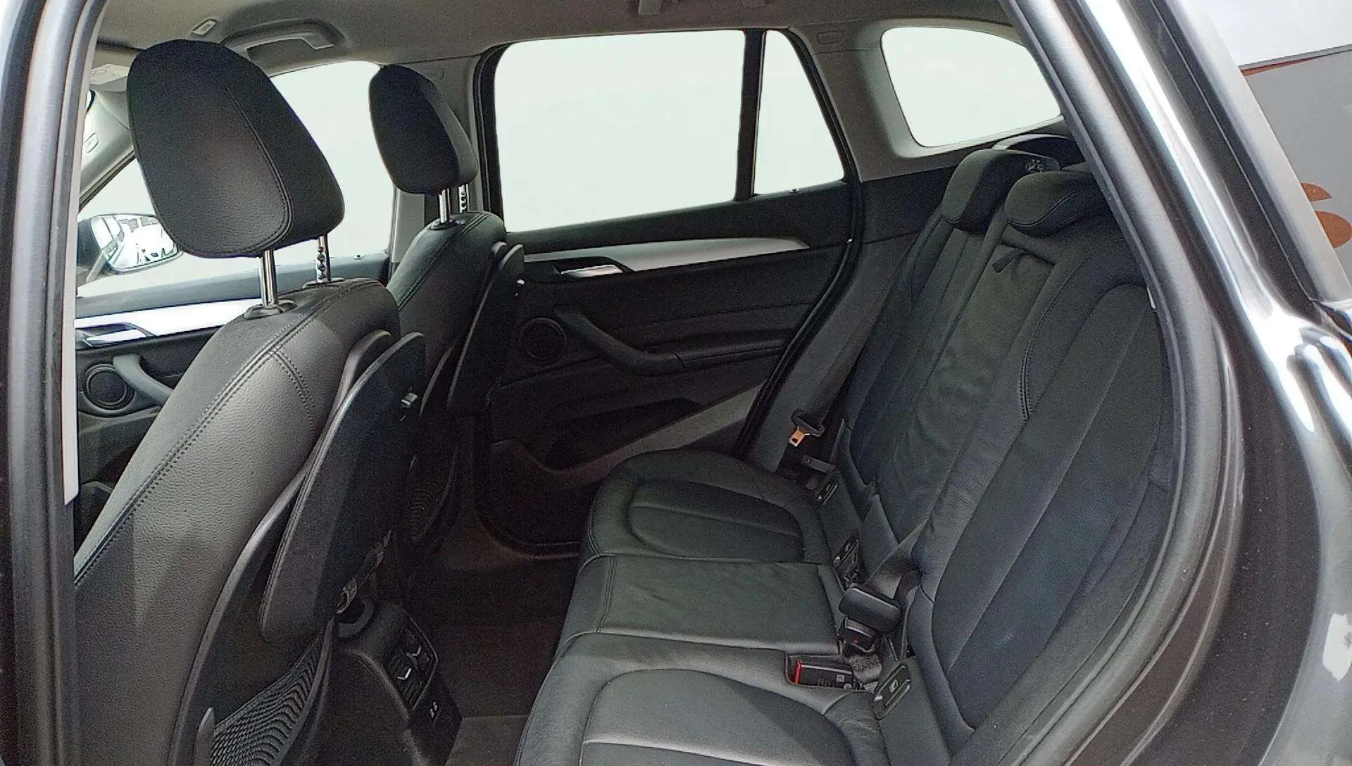BMW X1 sDrive18d - foto 20