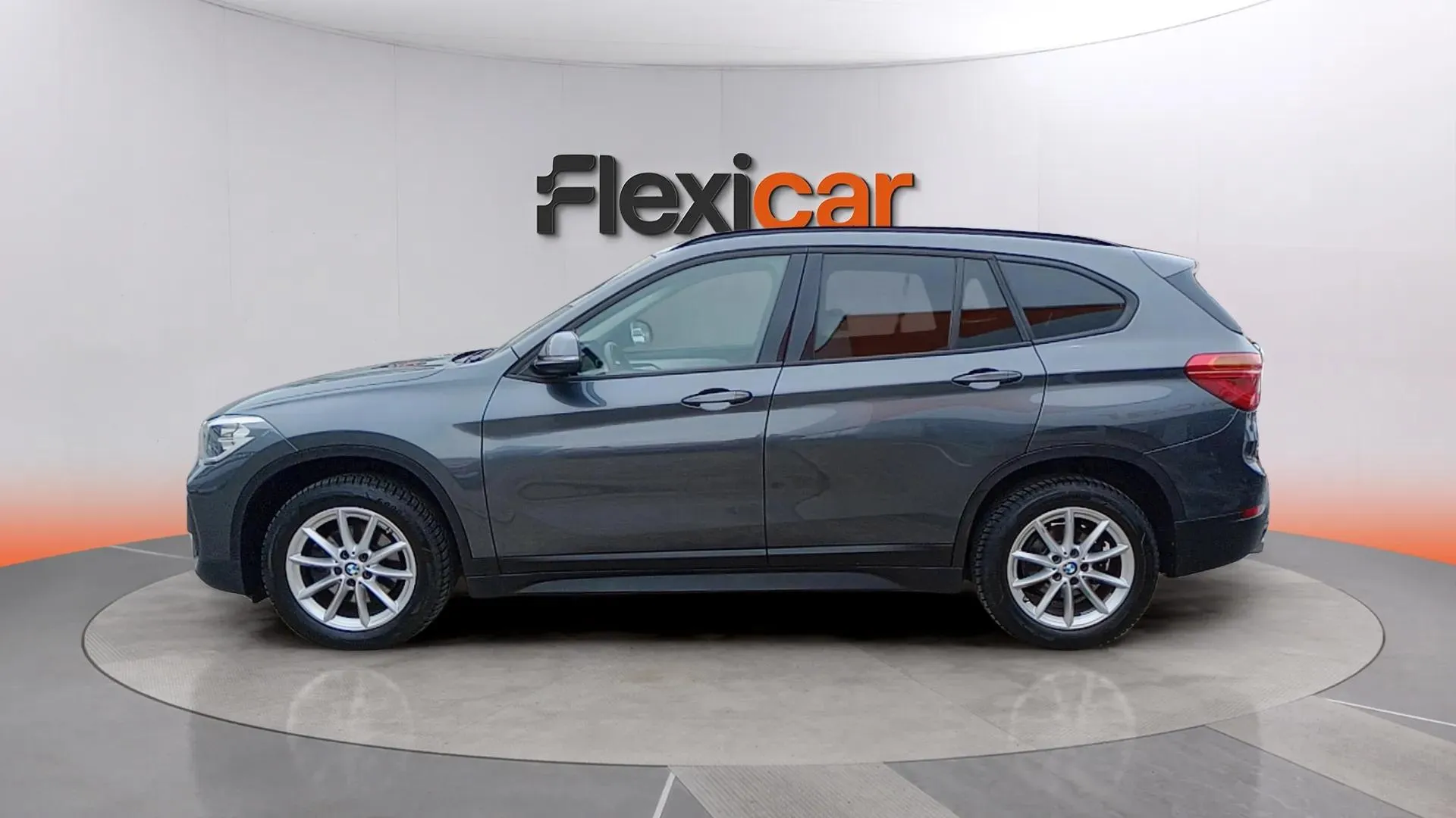 BMW X1 sDrive18d - foto 4