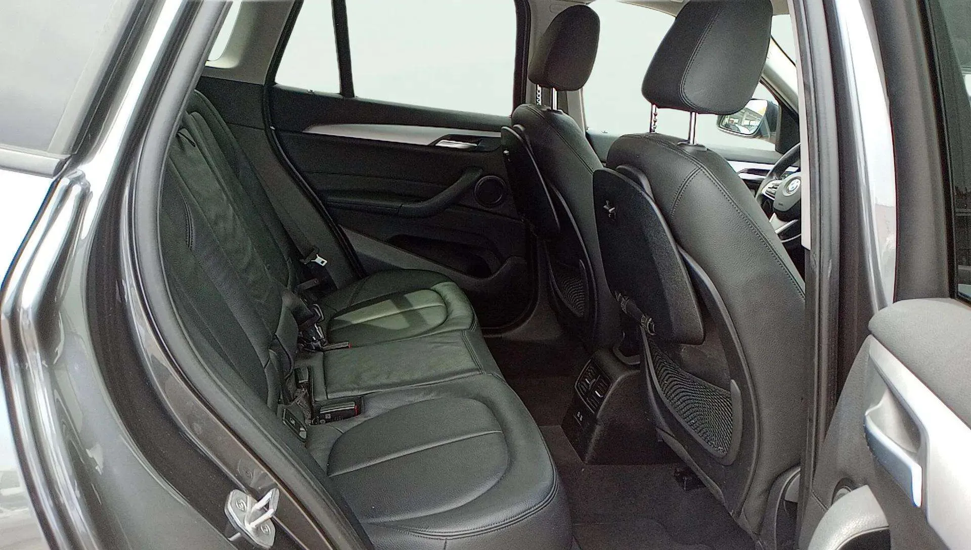 BMW X1 sDrive18d - foto 19