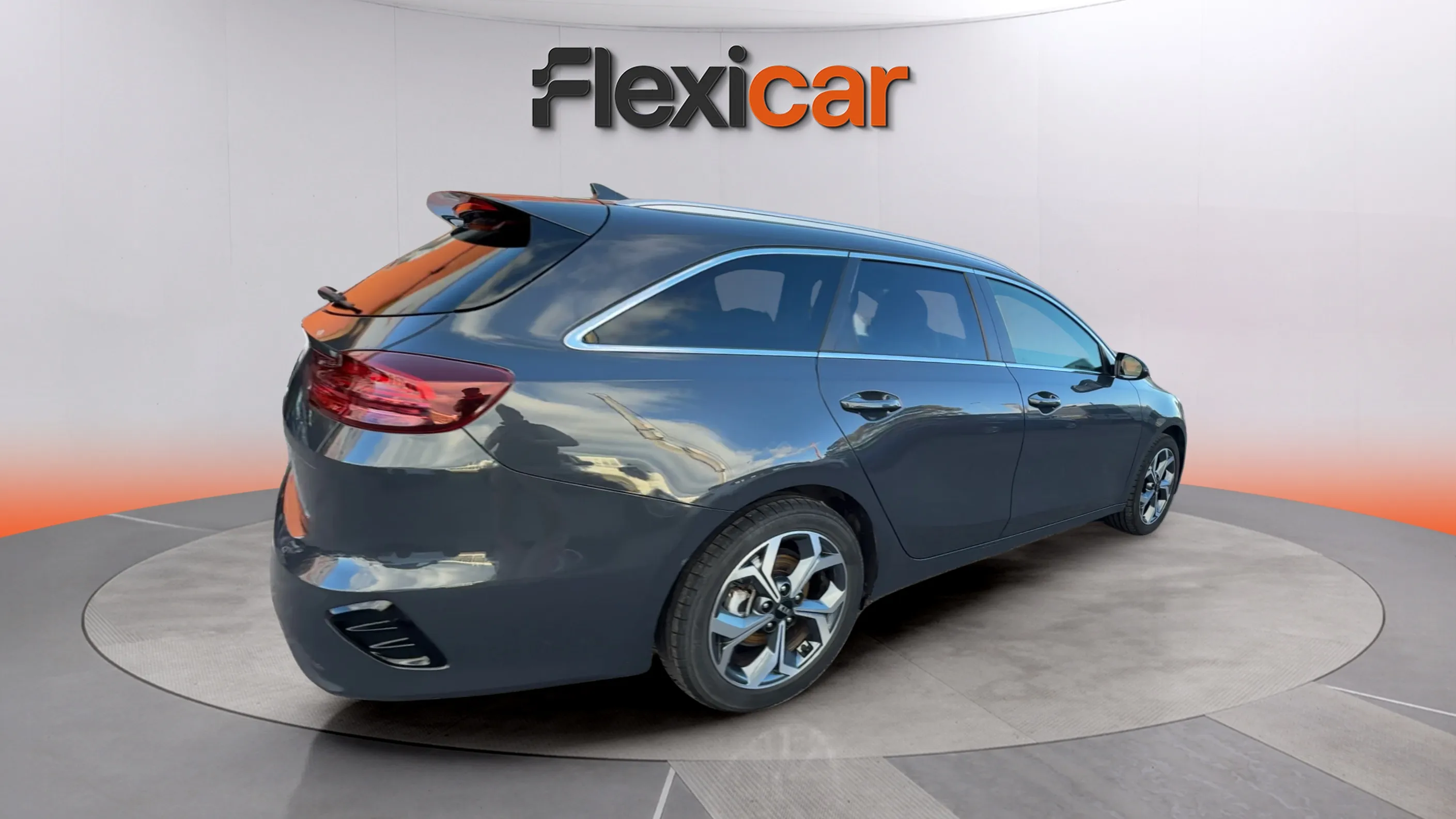 Kia Ceed Tourer 1.6 CRDi Tech - foto 7