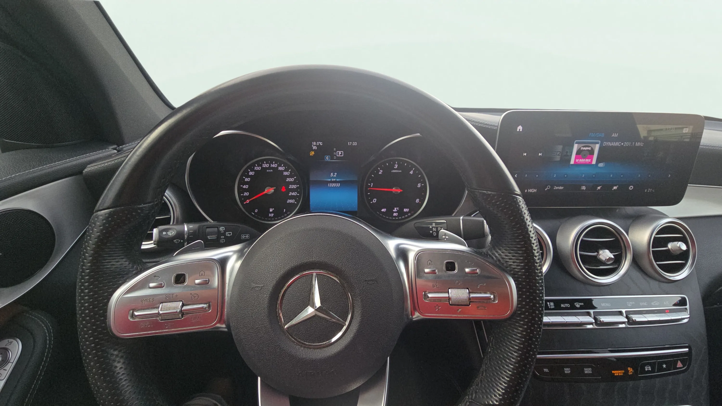 Mercedes-Benz GLC 200 d 4MATIC - foto 25