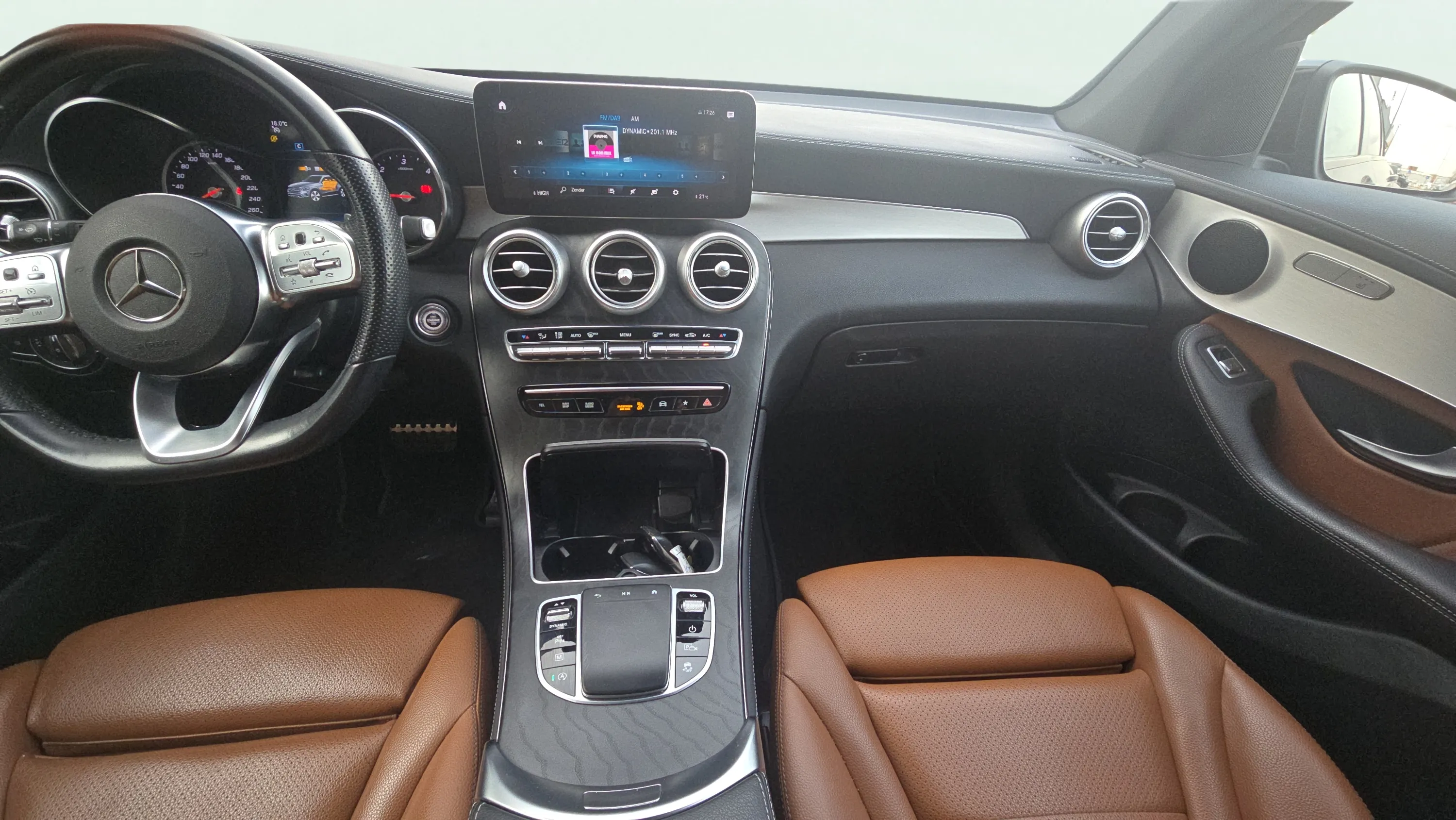 Mercedes-Benz GLC 200 d 4MATIC - foto 7