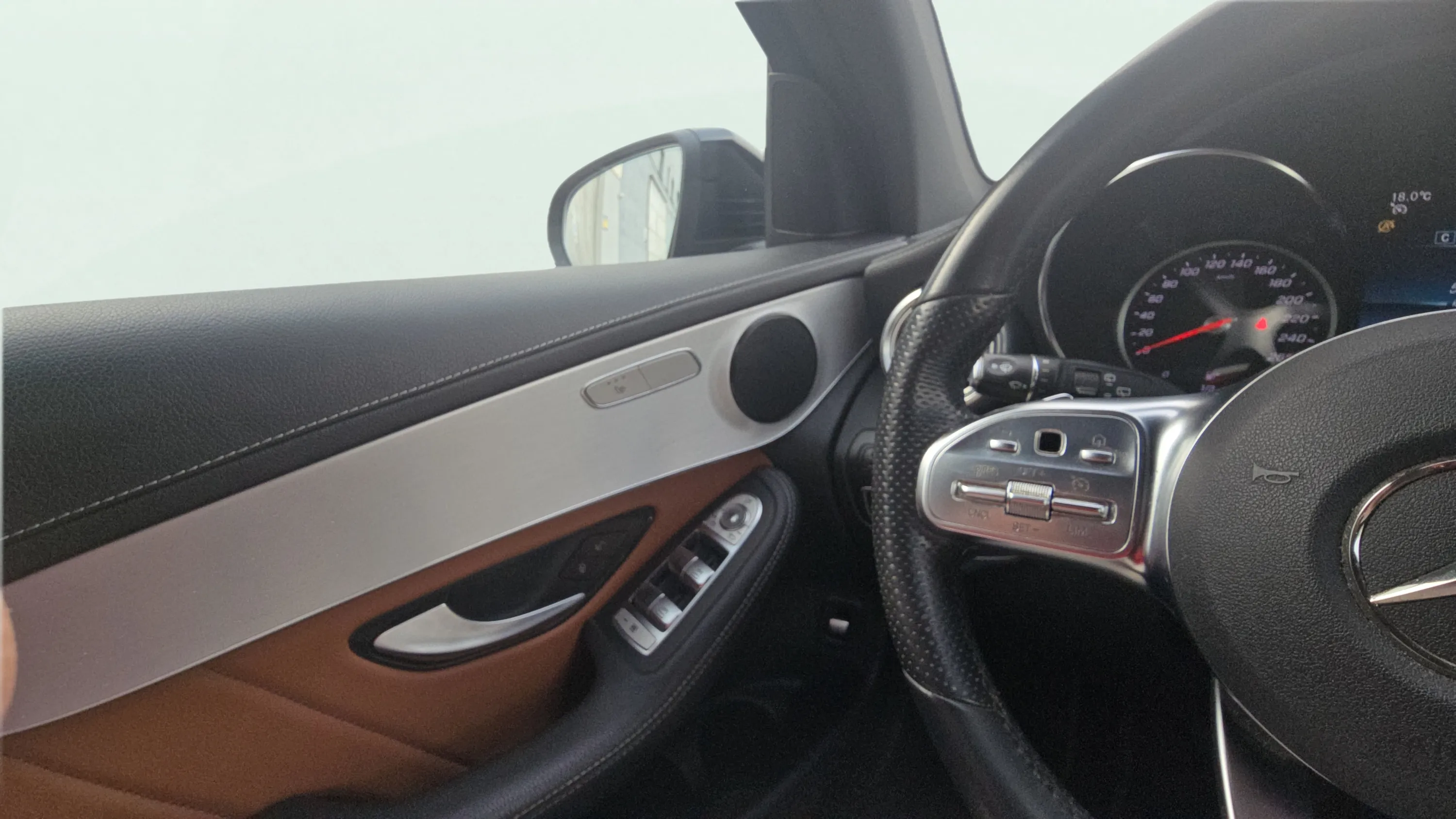 Mercedes-Benz GLC 200 d 4MATIC - foto 18