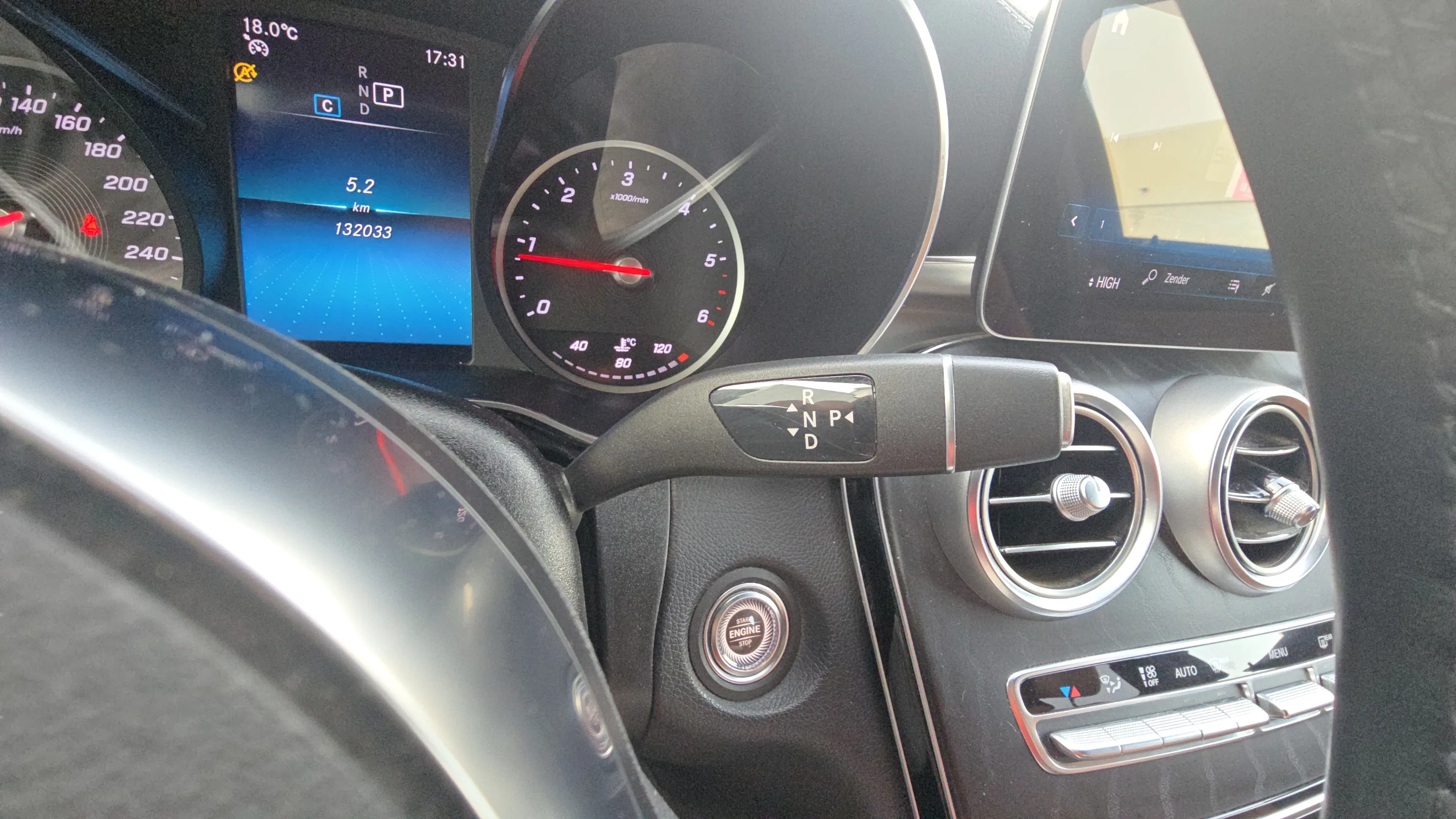 Mercedes-Benz GLC 200 d 4MATIC - foto 19