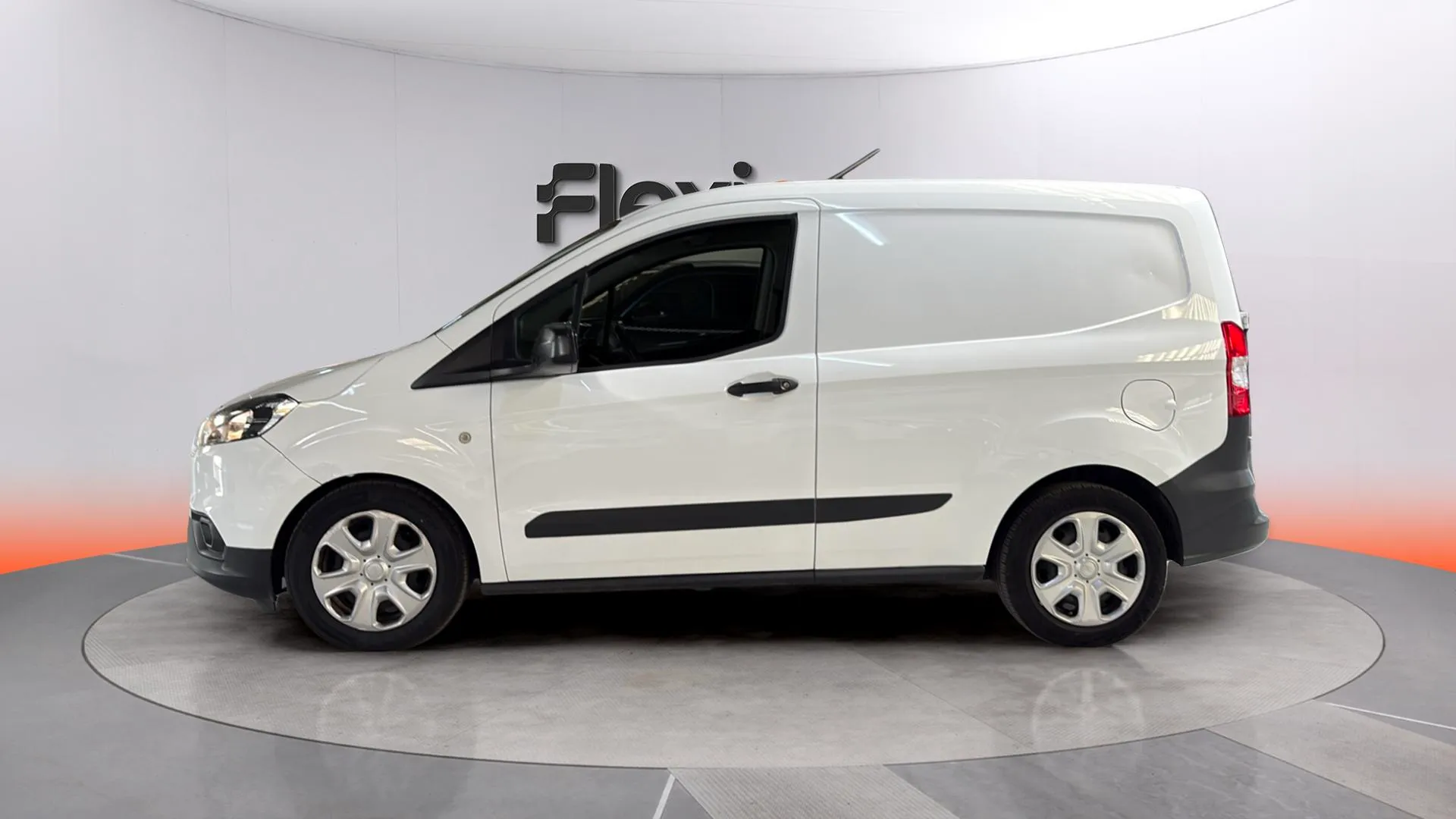 Ford Tourneo Courier 1.5 TDCi Sport - foto 4