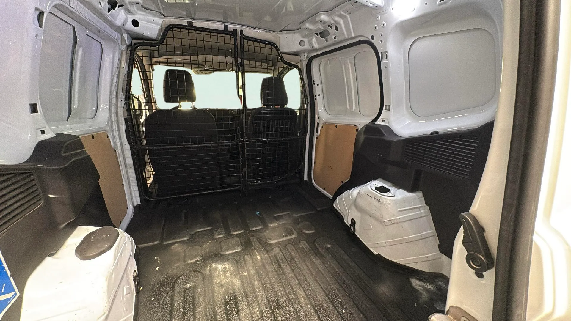 Ford Tourneo Courier 1.5 TDCi Sport - foto 15
