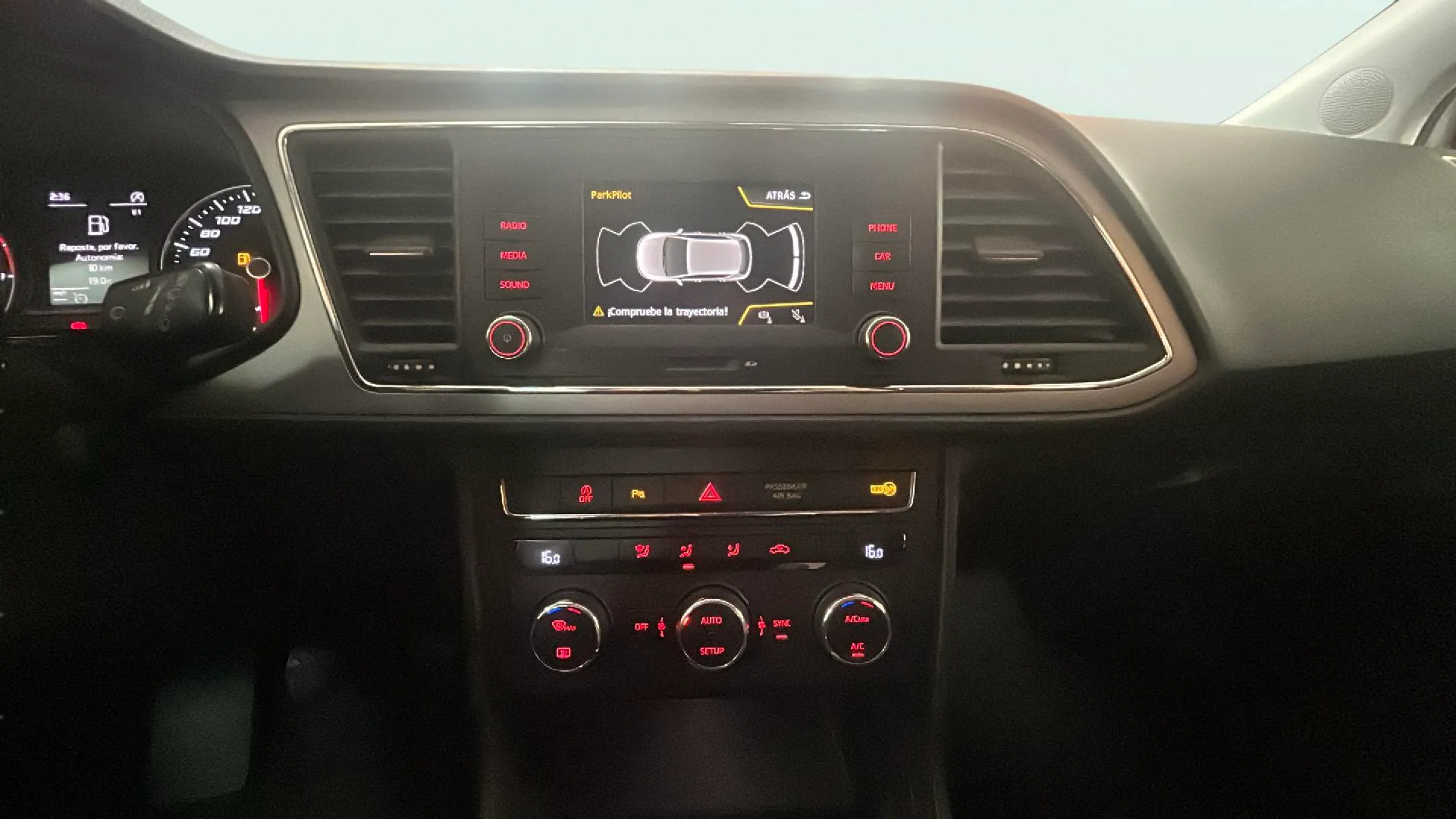 SEAT León ST 1.6 TDI Style - foto 9