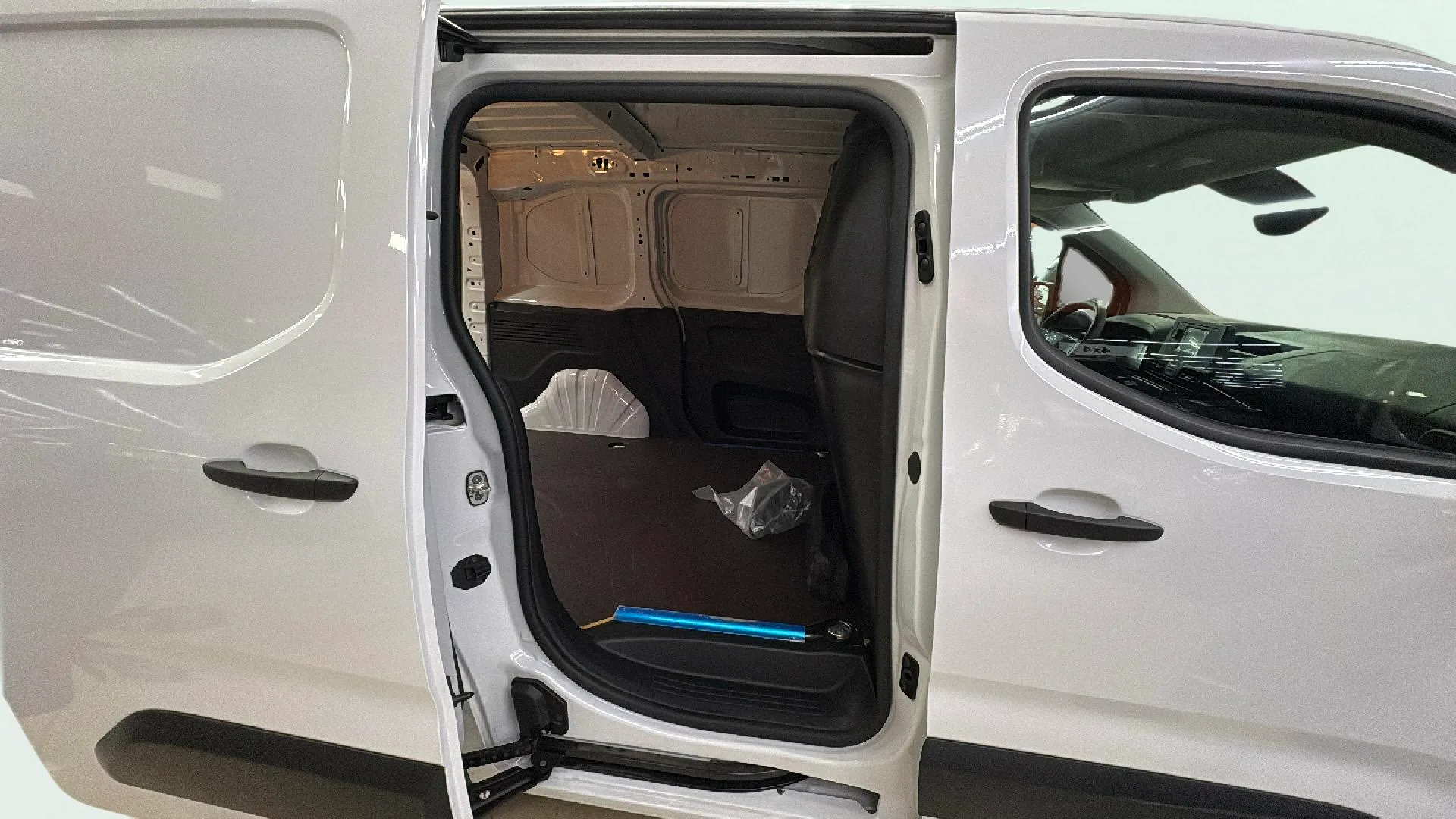 Toyota Proace City Van 1.5D GX Plus L1 - foto 8