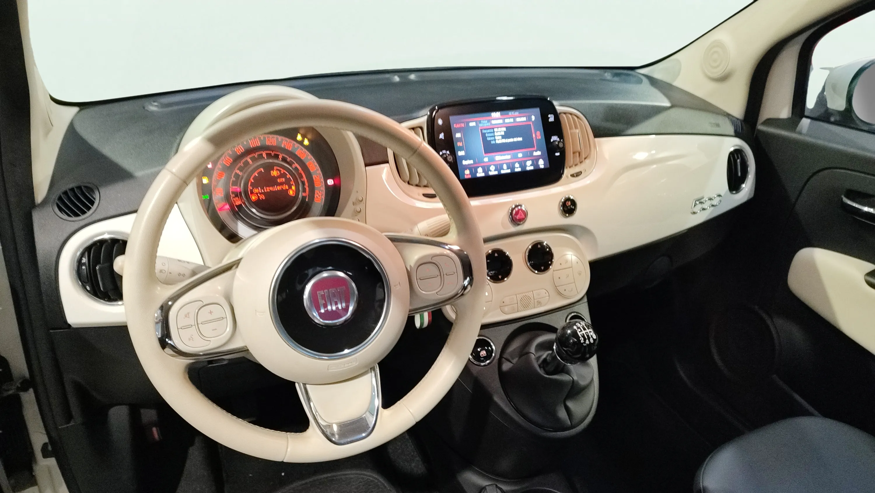 Fiat 500 Connect 1.0 Hybrid - foto 11