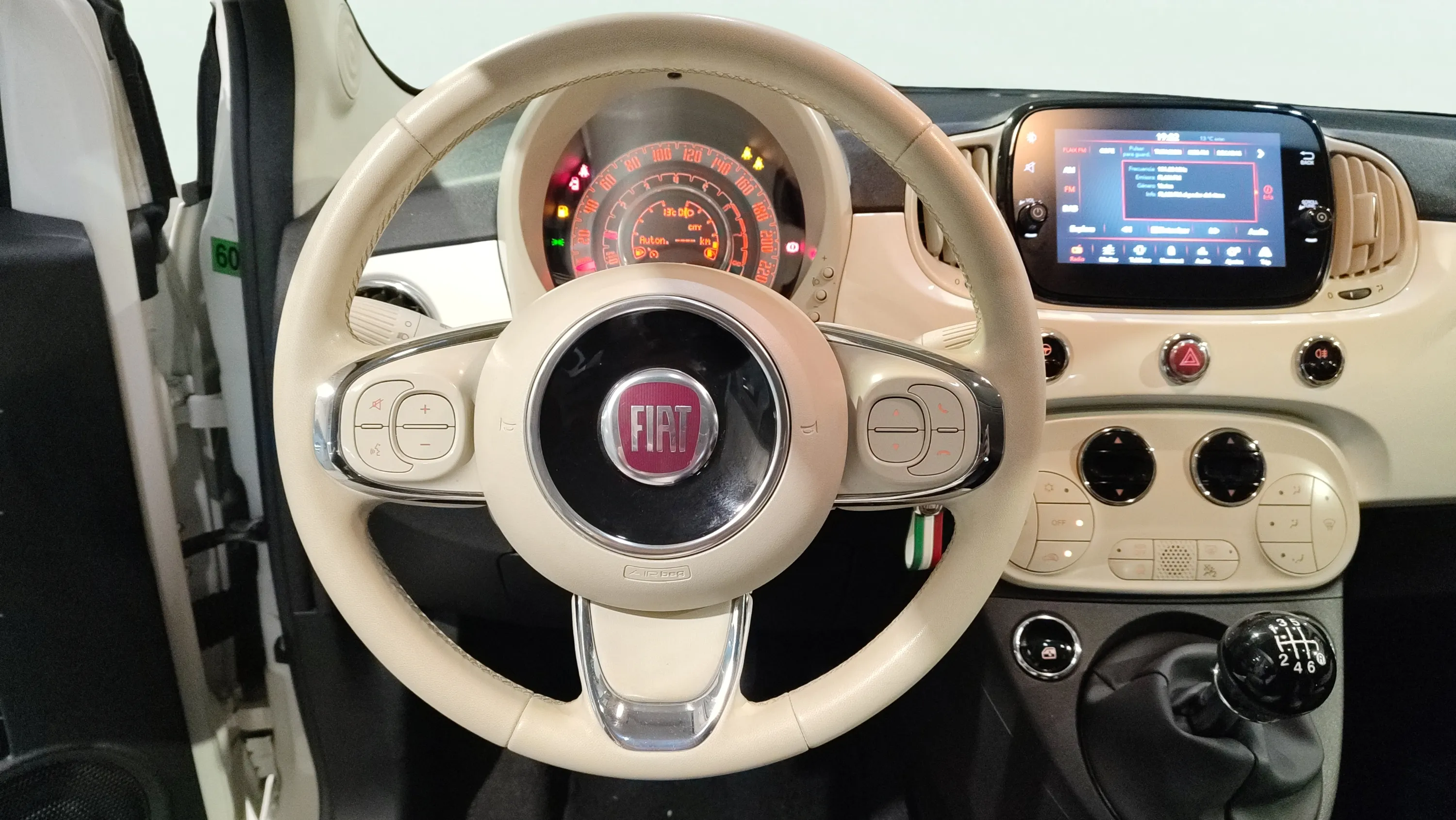 Fiat 500 Connect 1.0 Hybrid - foto 12