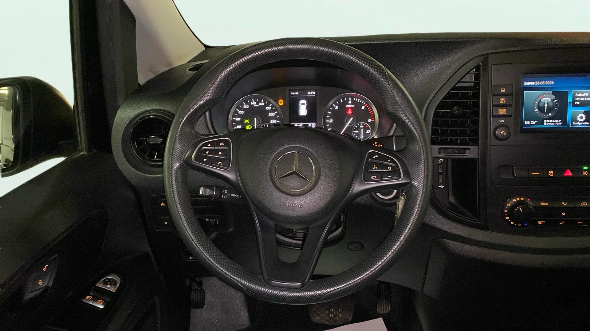 Mercedes-Benz Vito 114CDI Tourer Pro Larga - foto 13