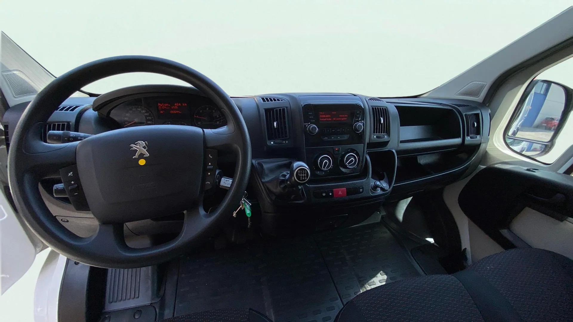 Peugeot Boxer FurgónL2H2 Isotermo - foto 13