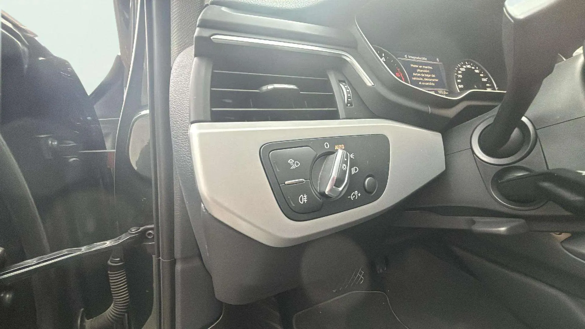 Audi A4 Avant Advanced 30 TDI S tronic - foto 25