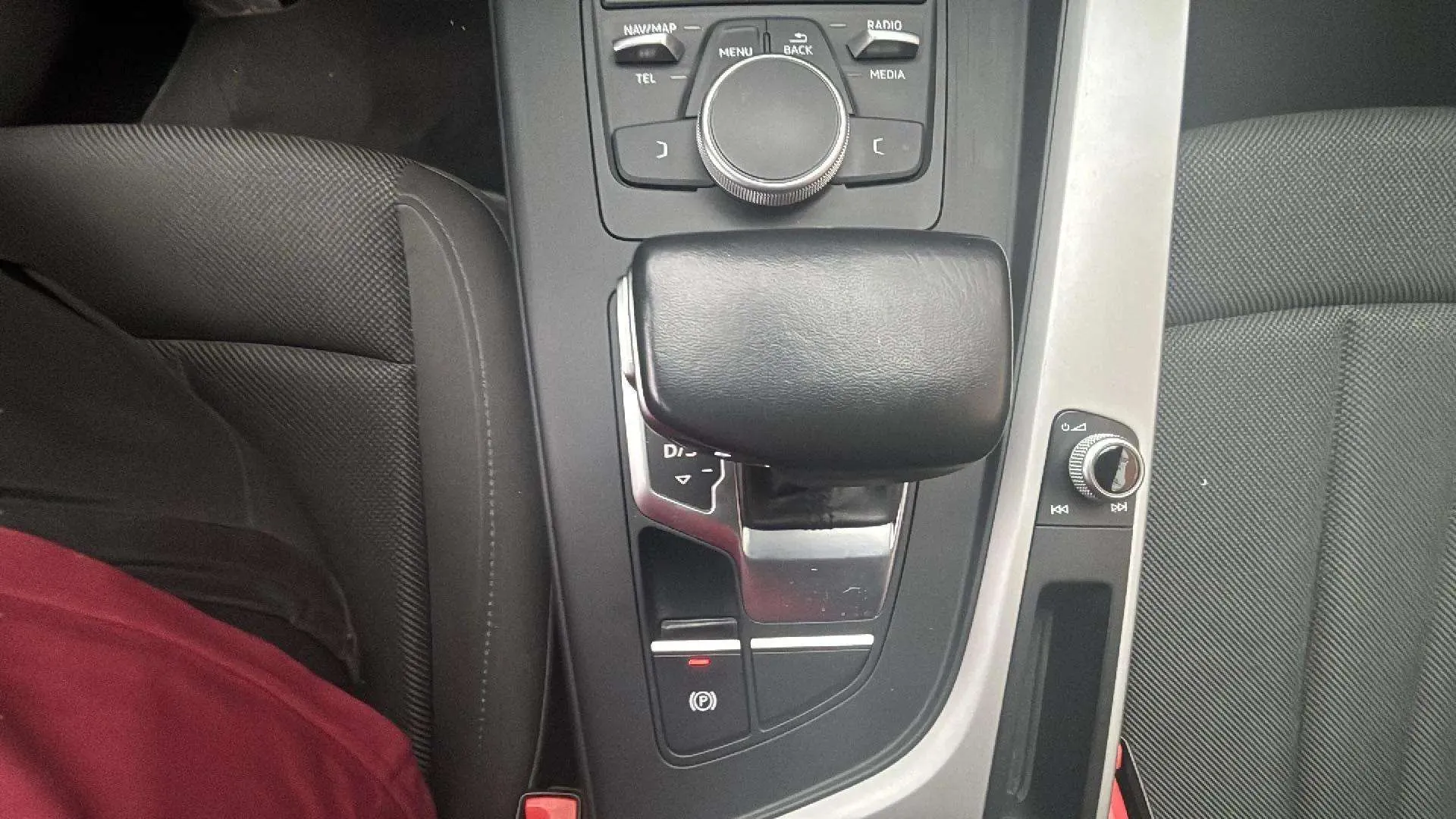 Audi A4 Avant Advanced 30 TDI S tronic - foto 10