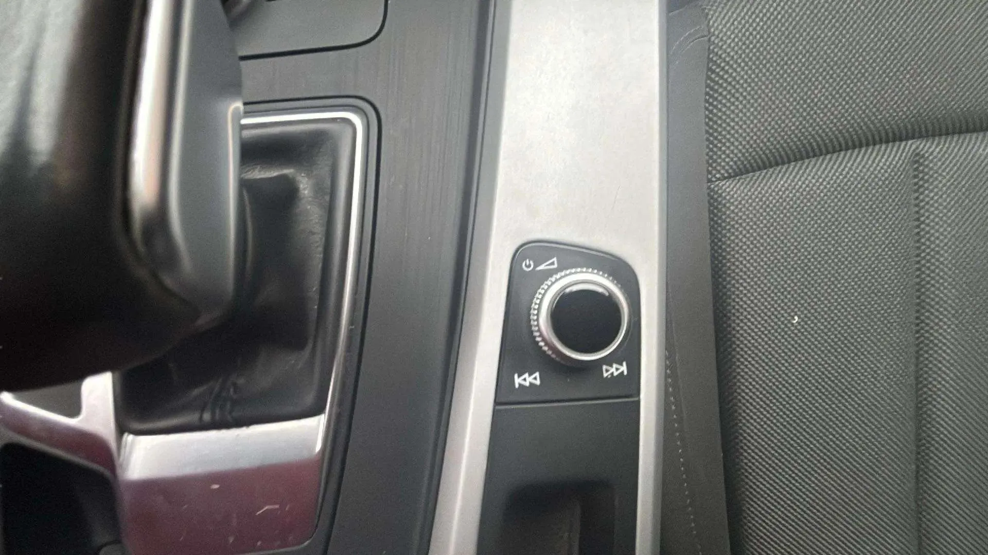 Audi A4 Avant Advanced 30 TDI S tronic - foto 11