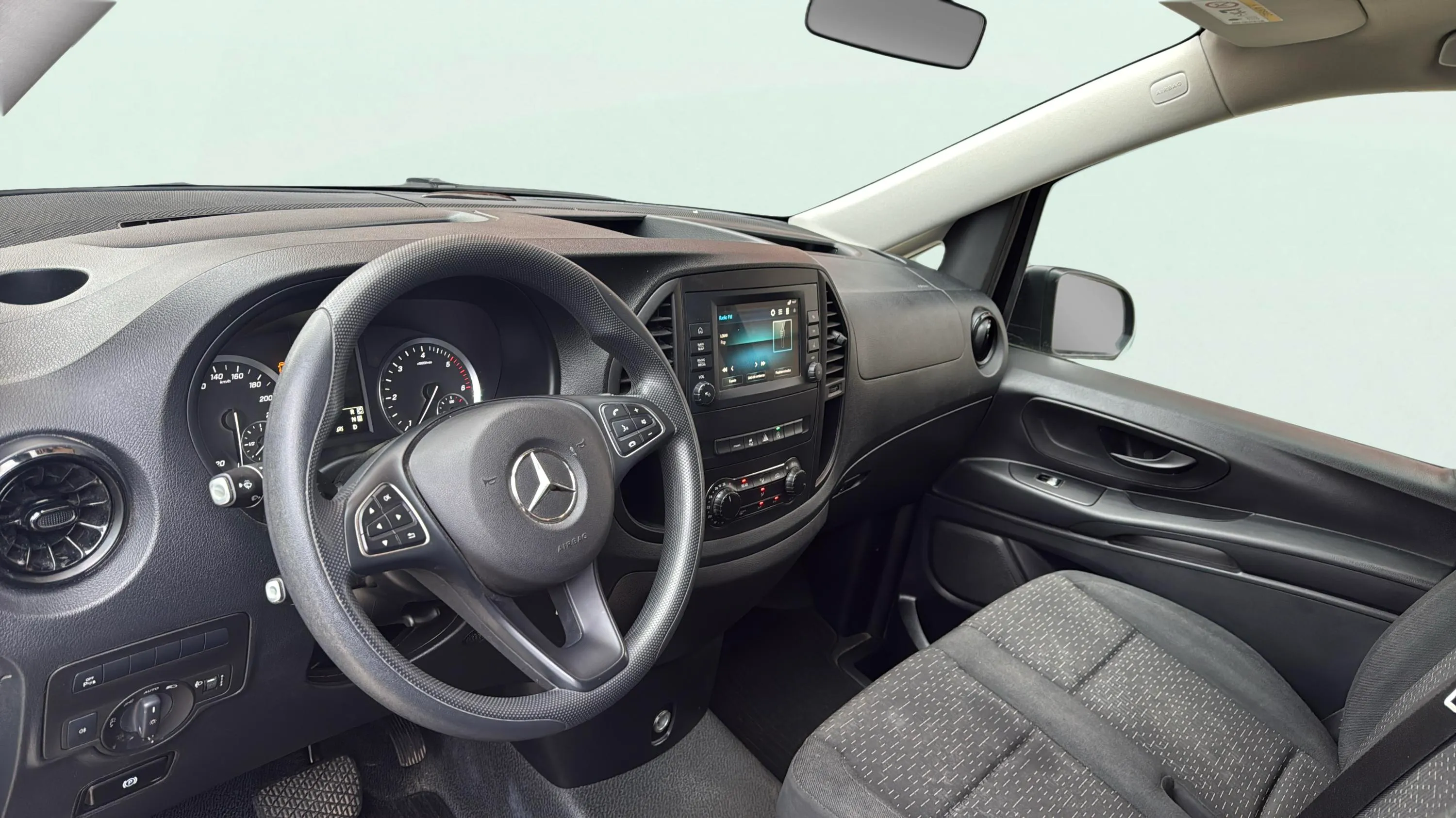 Mercedes-Benz Vito 200 d Marco Polo Activity Largo - foto 11