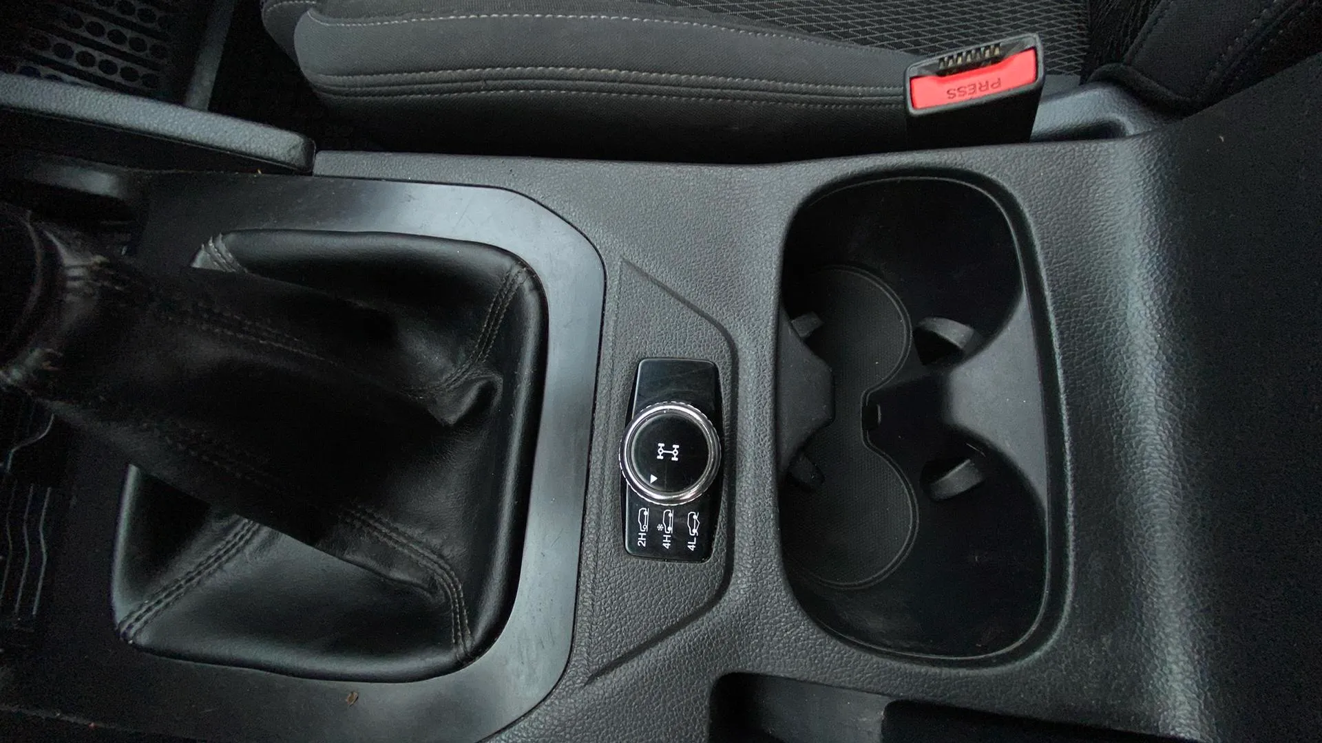 SsangYong Musso Sports D22DTR 4x4 Pro - foto 14
