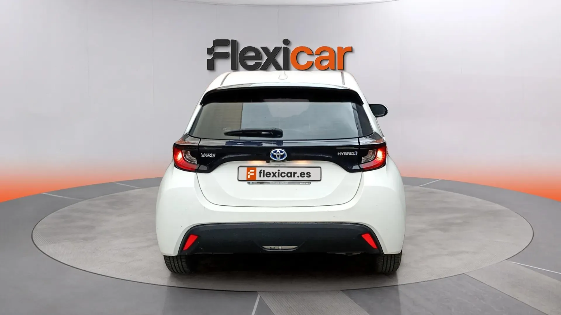 Toyota Yaris 1.5 120H Business Plus - foto 4
