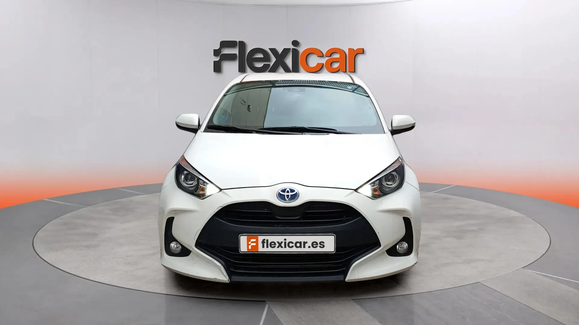 Toyota Yaris 1.5 120H Business Plus - foto 2