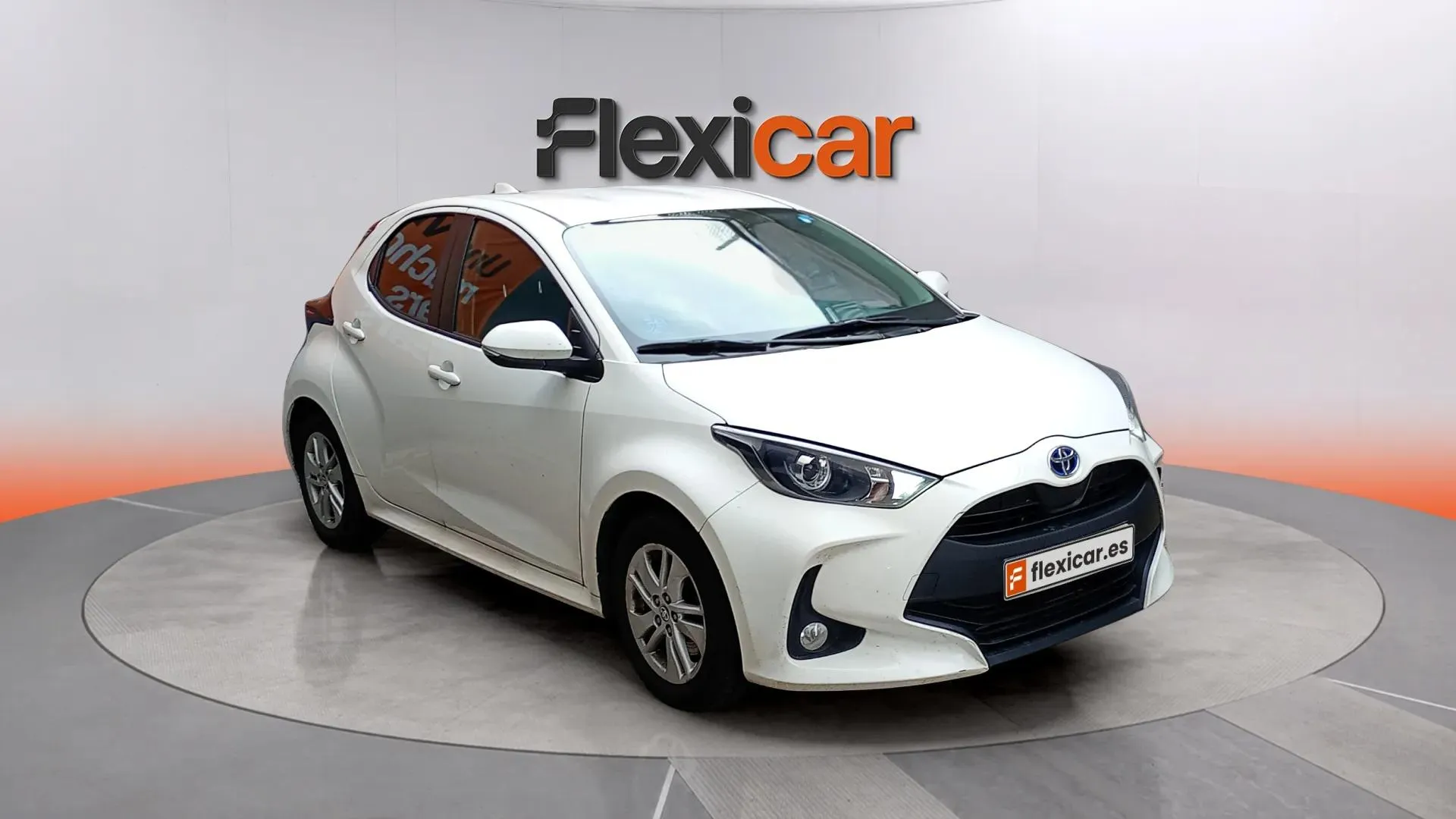 Toyota Yaris 1.5 120H Business Plus
