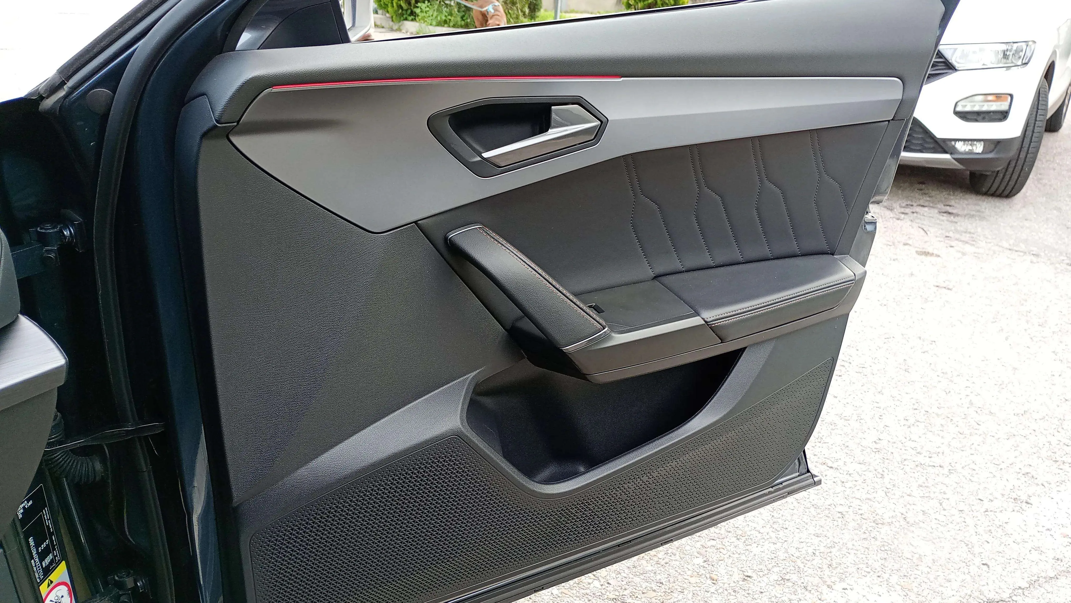 Cupra Formentor 1.5 TSI DSG - foto 19