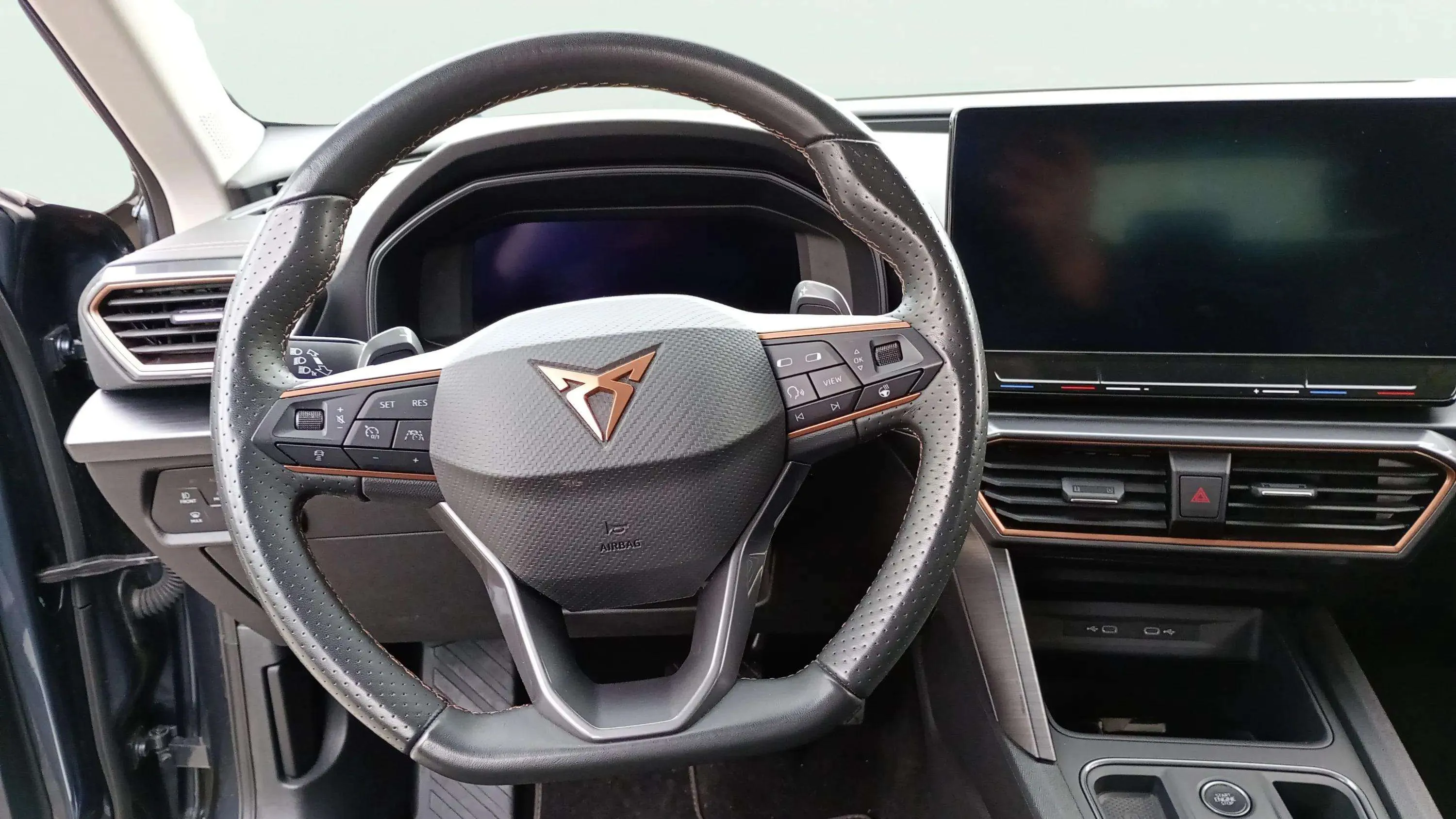 Cupra Formentor 1.5 TSI DSG - foto 16