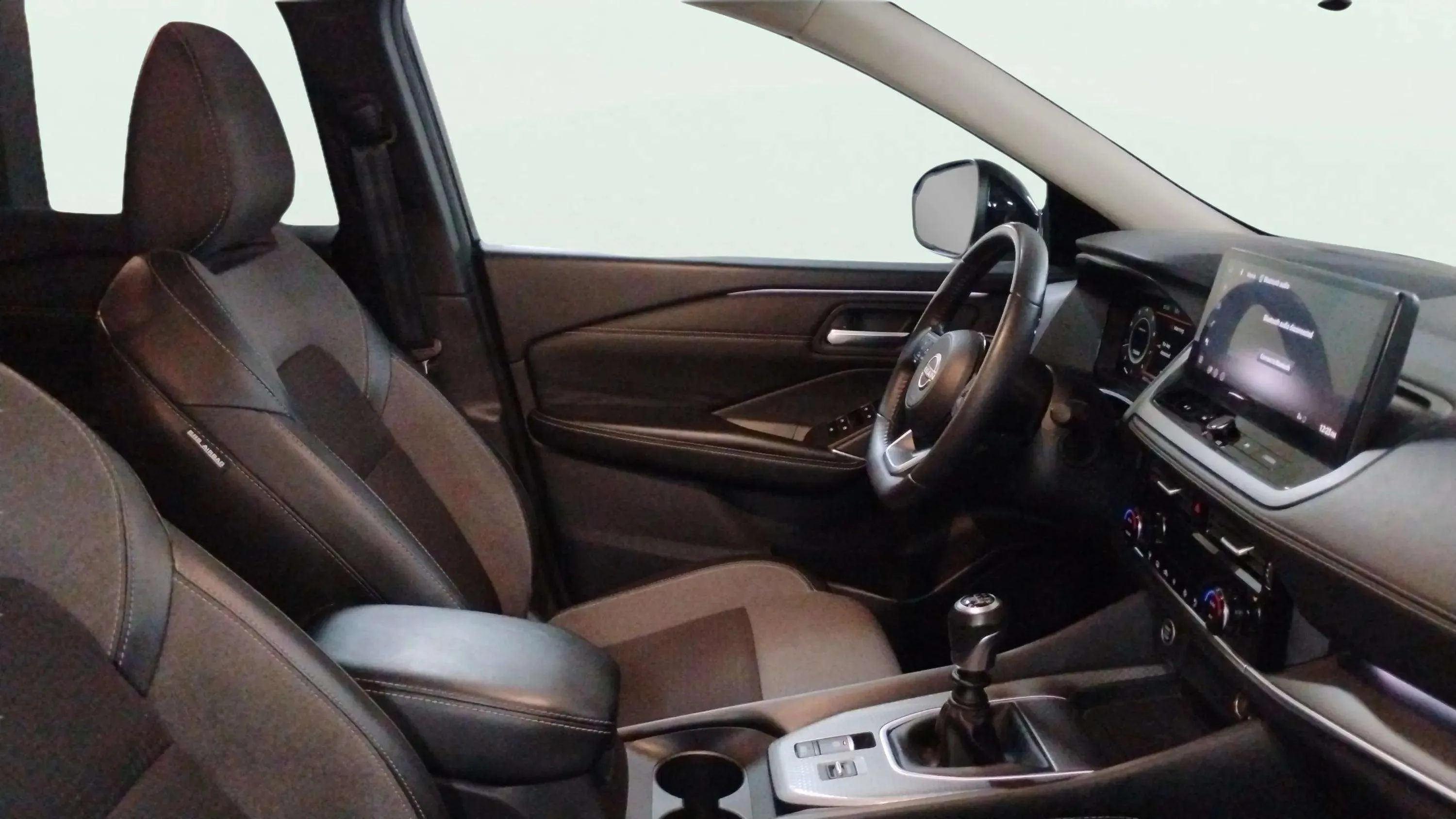 Nissan Qashqai DIG-T N-Connecta - foto 10