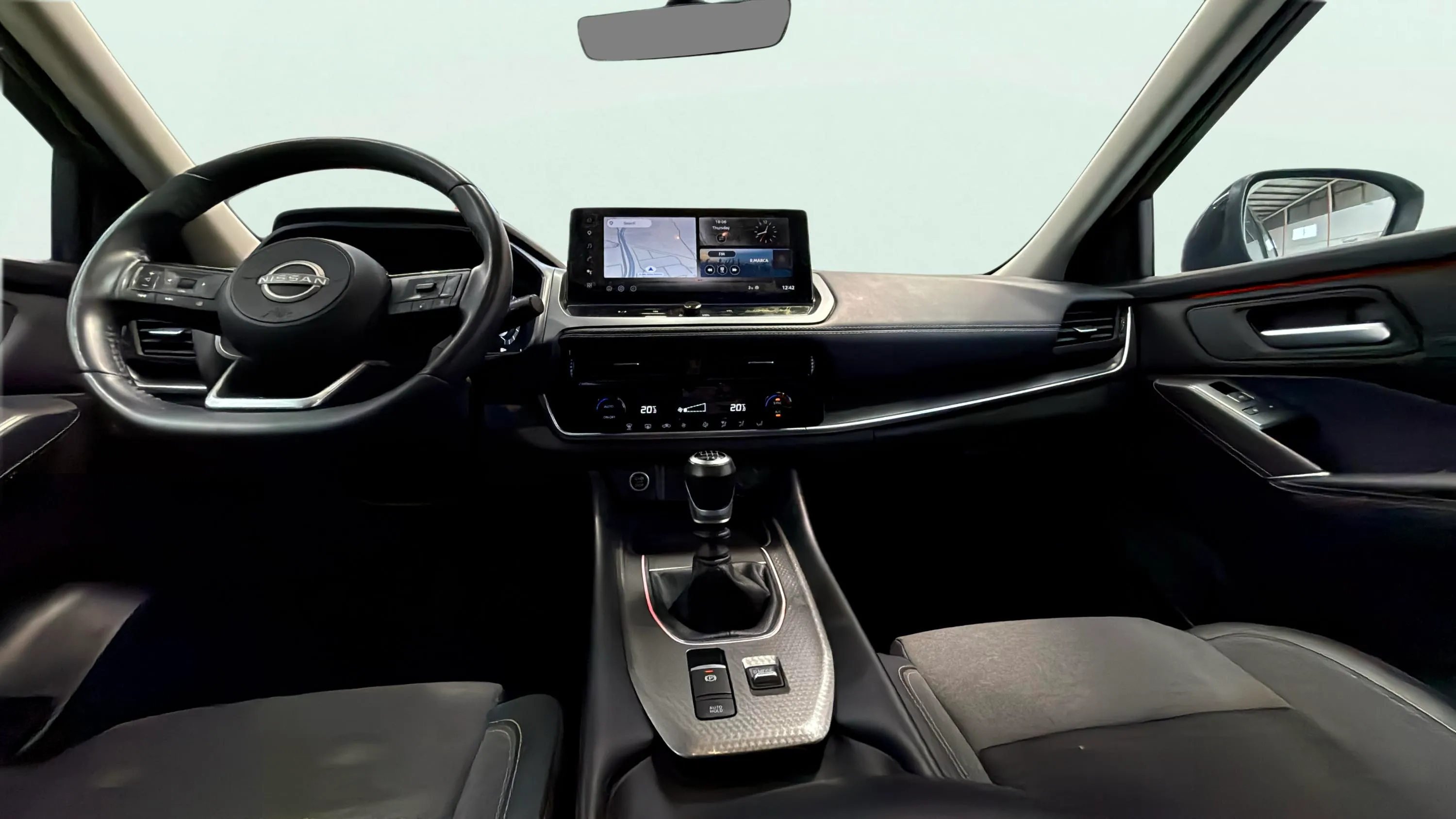 Nissan Qashqai DIG-T N-Connecta - foto 18