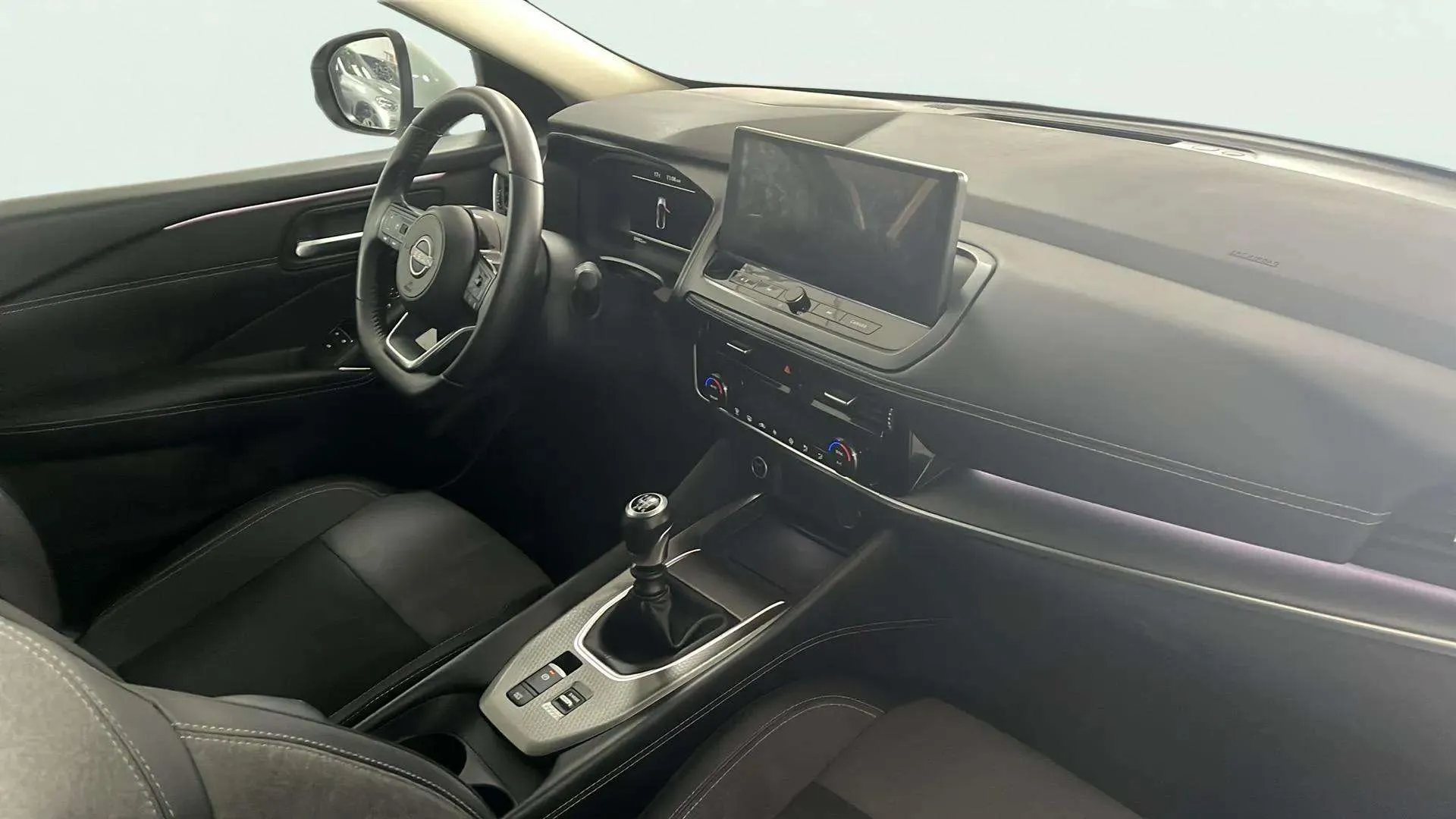 Nissan Qashqai DIG-T N-Connecta - foto 11
