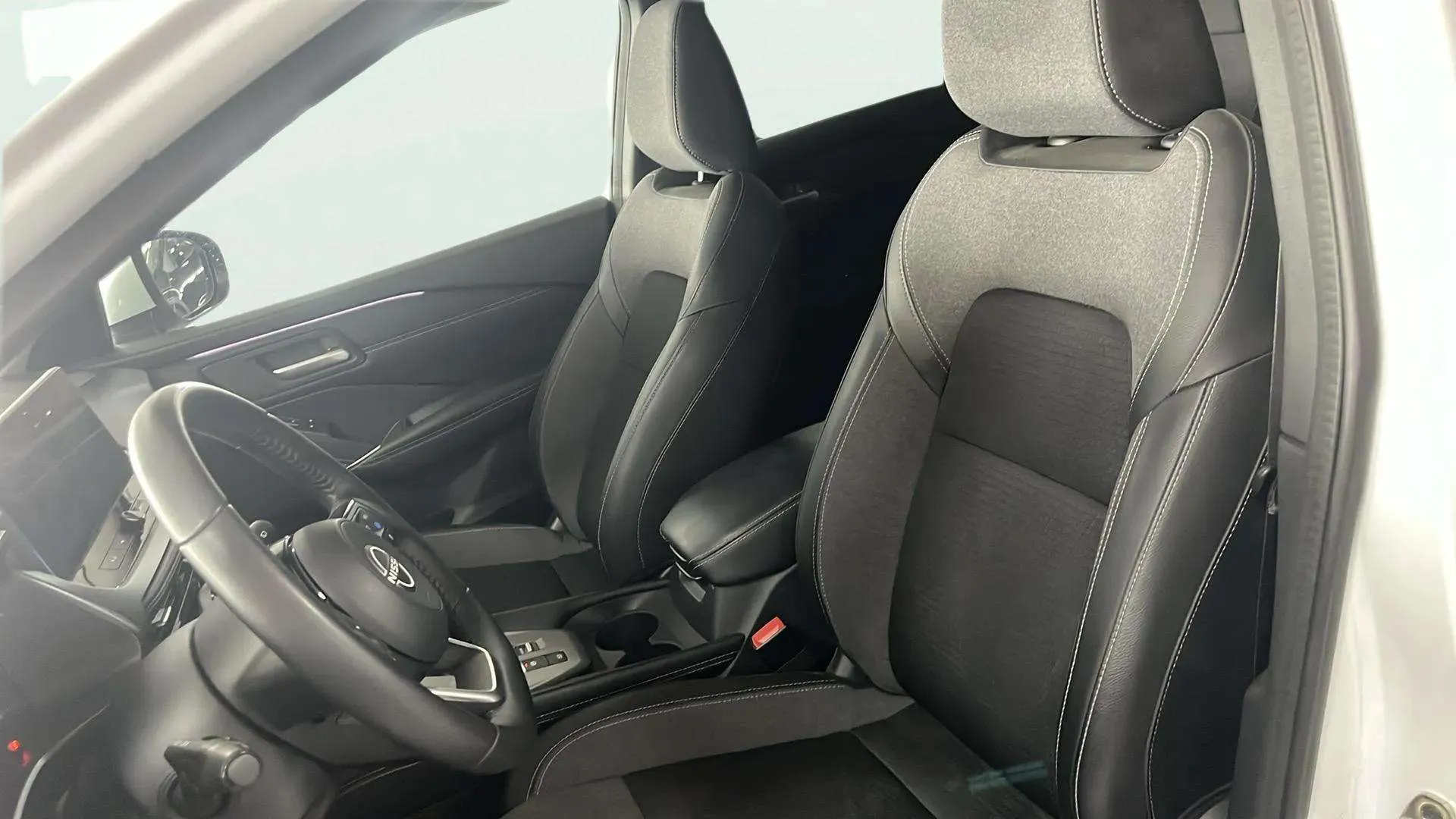 Nissan Qashqai DIG-T N-Connecta - foto 23