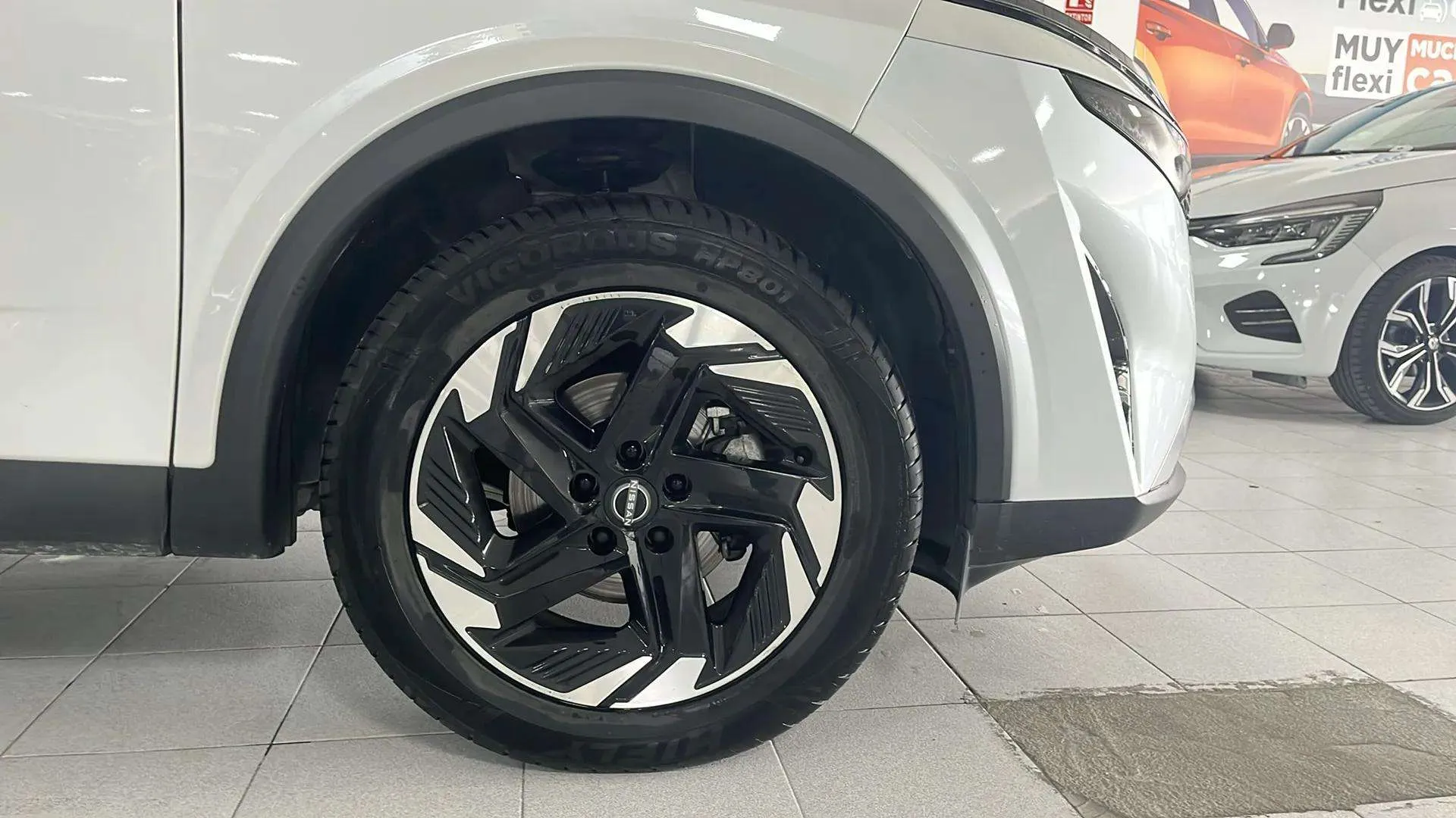 Nissan Qashqai DIG-T N-Connecta - foto 10