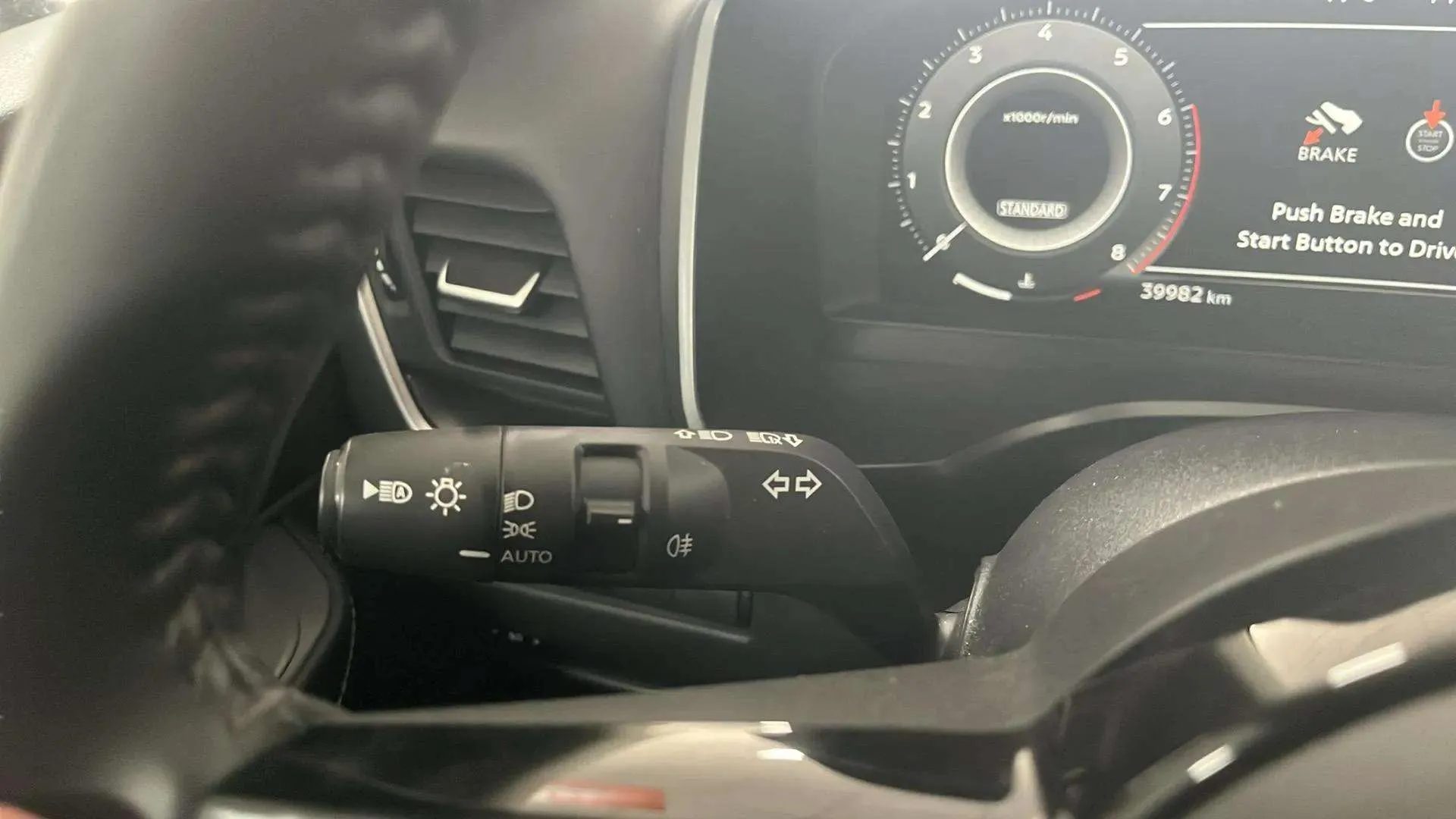 Nissan Qashqai DIG-T N-Connecta - foto 15