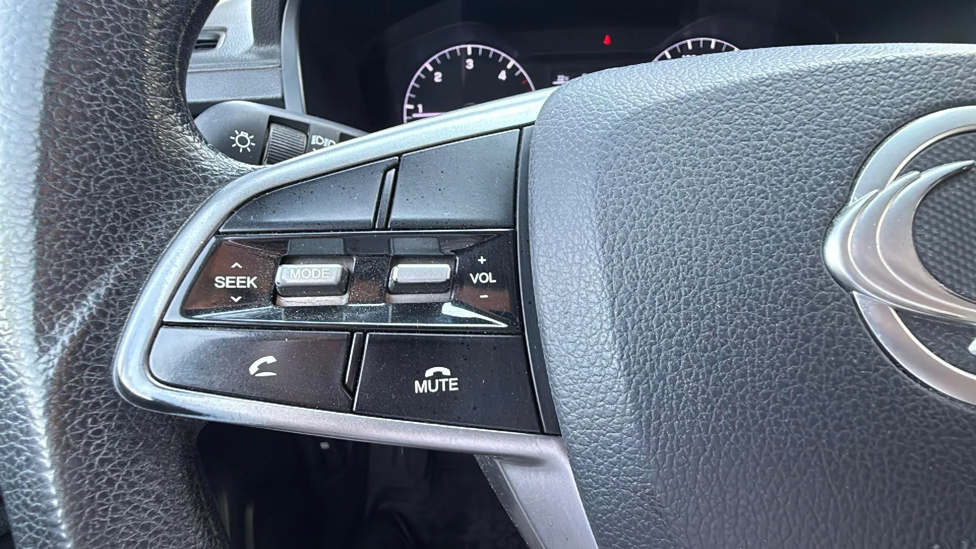 SsangYong Musso Sports Pro FL - foto 18