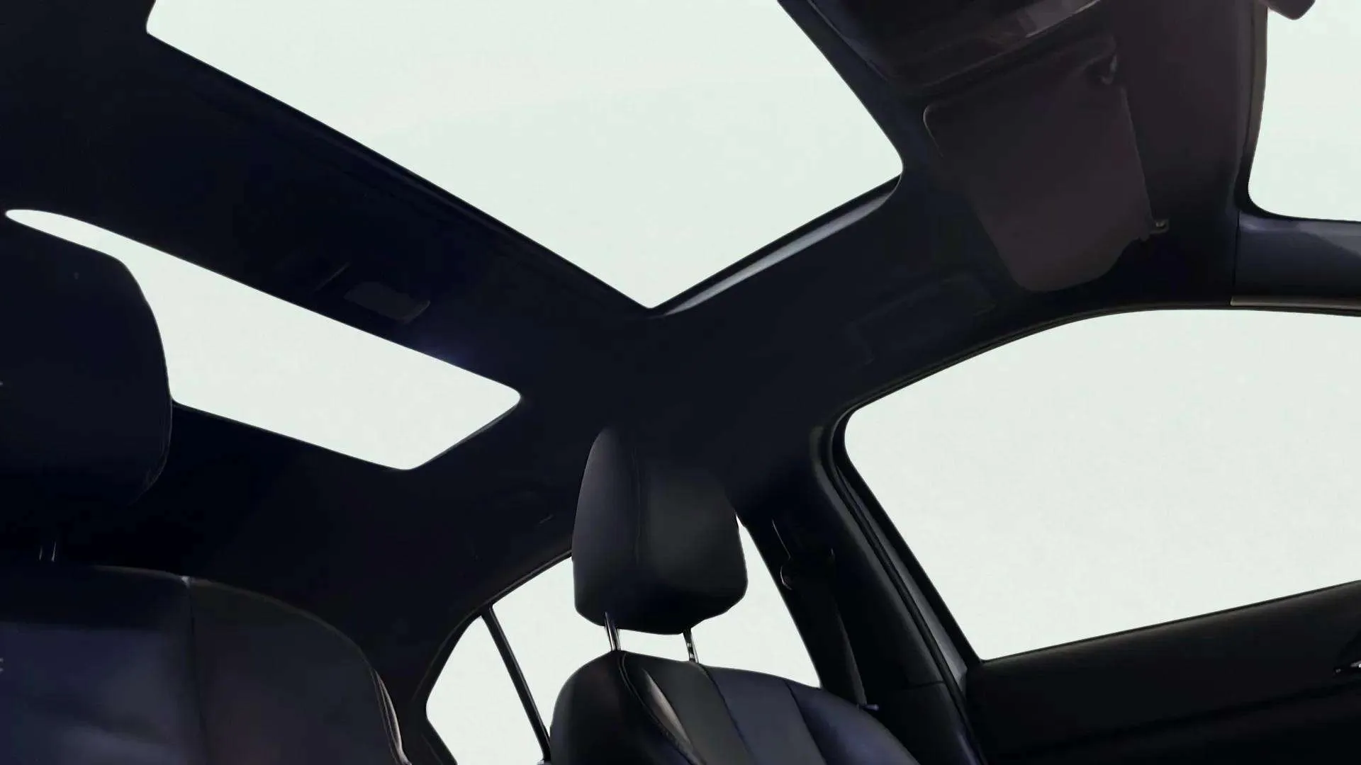 Mitsubishi Eclipse Cross PHEV Kaiteki 4WD - foto 19